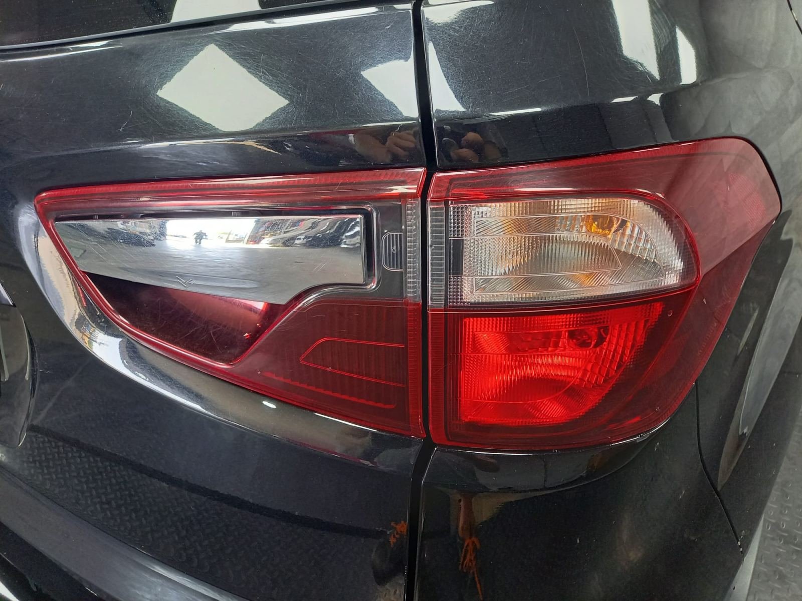FORD ECOSPORT ST-LINE 1.0 ECOBO 125 CV 23