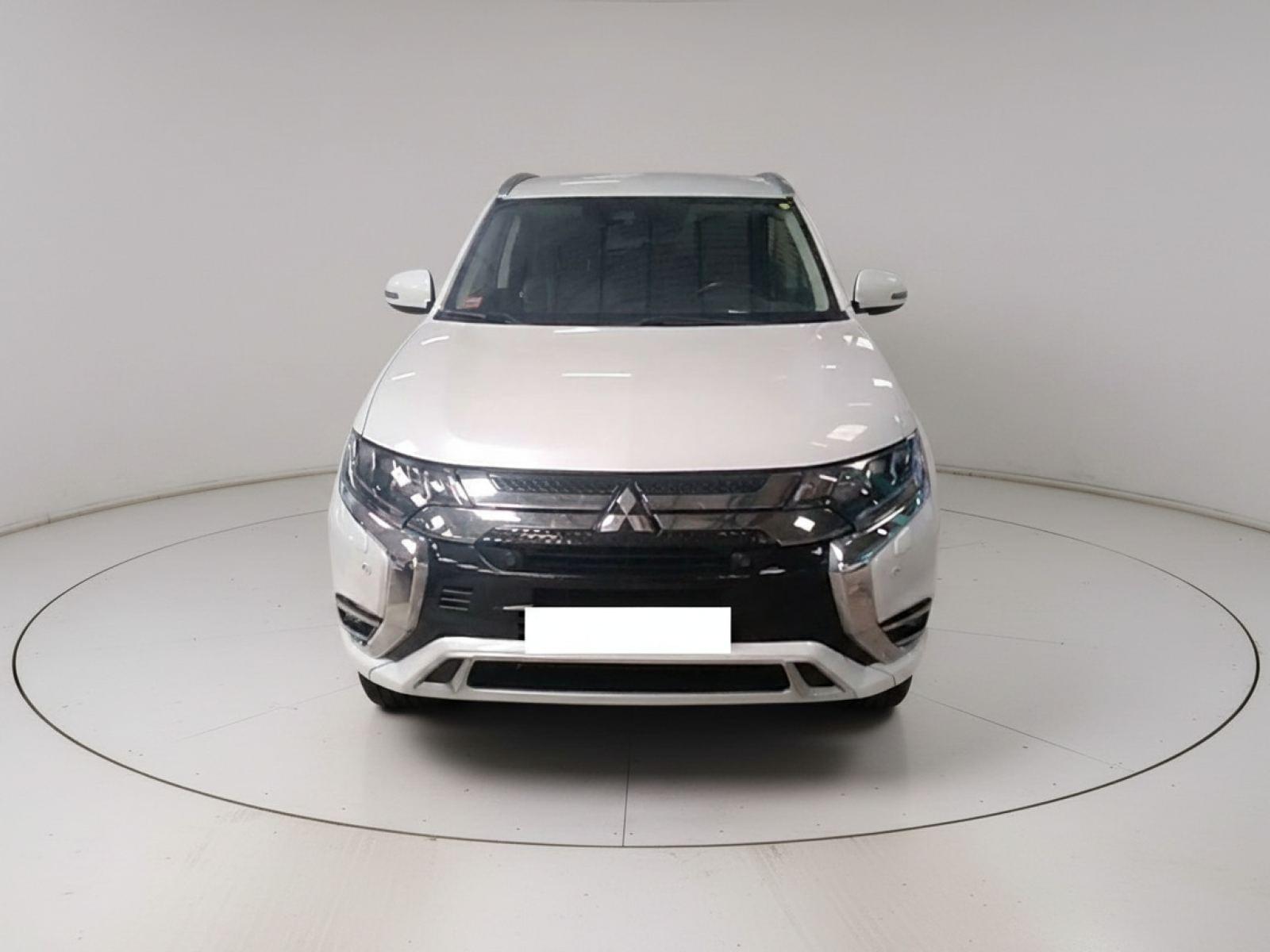 MITSUBISHI OUTLANDER 2.4 PHEV Kaiteki Auto 4WD 2