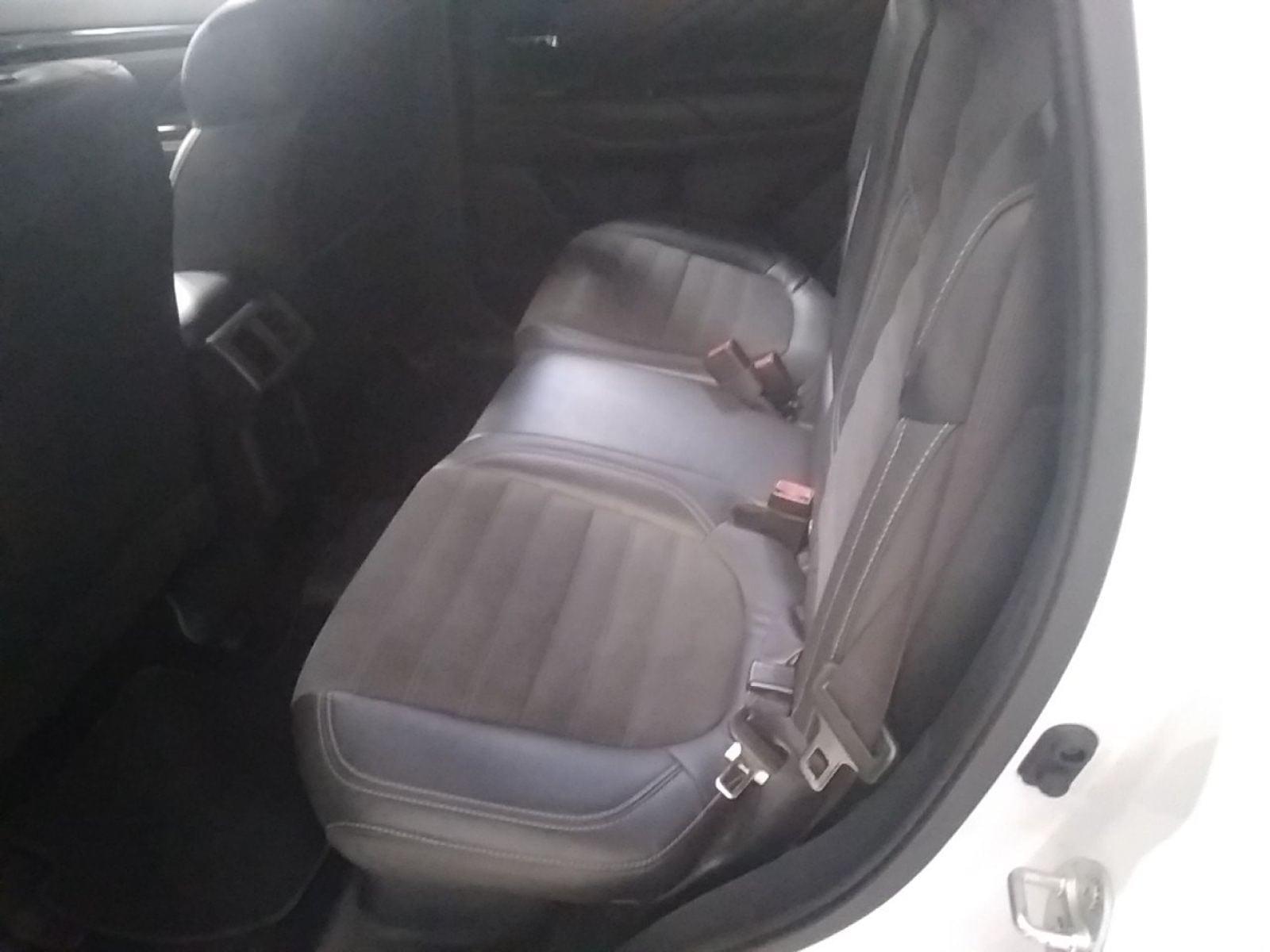 MITSUBISHI OUTLANDER 2.4 PHEV Kaiteki Auto 4WD 12