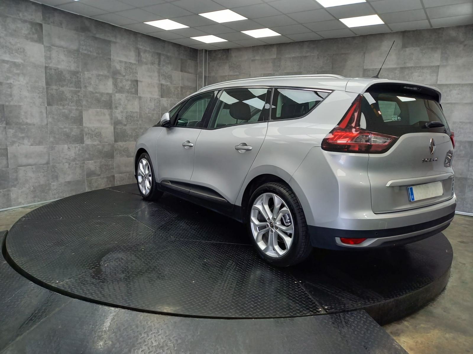 RENAULT GRAND SCéNIC 1.7 Blue dCi Corporate Edi 5 plazas 7