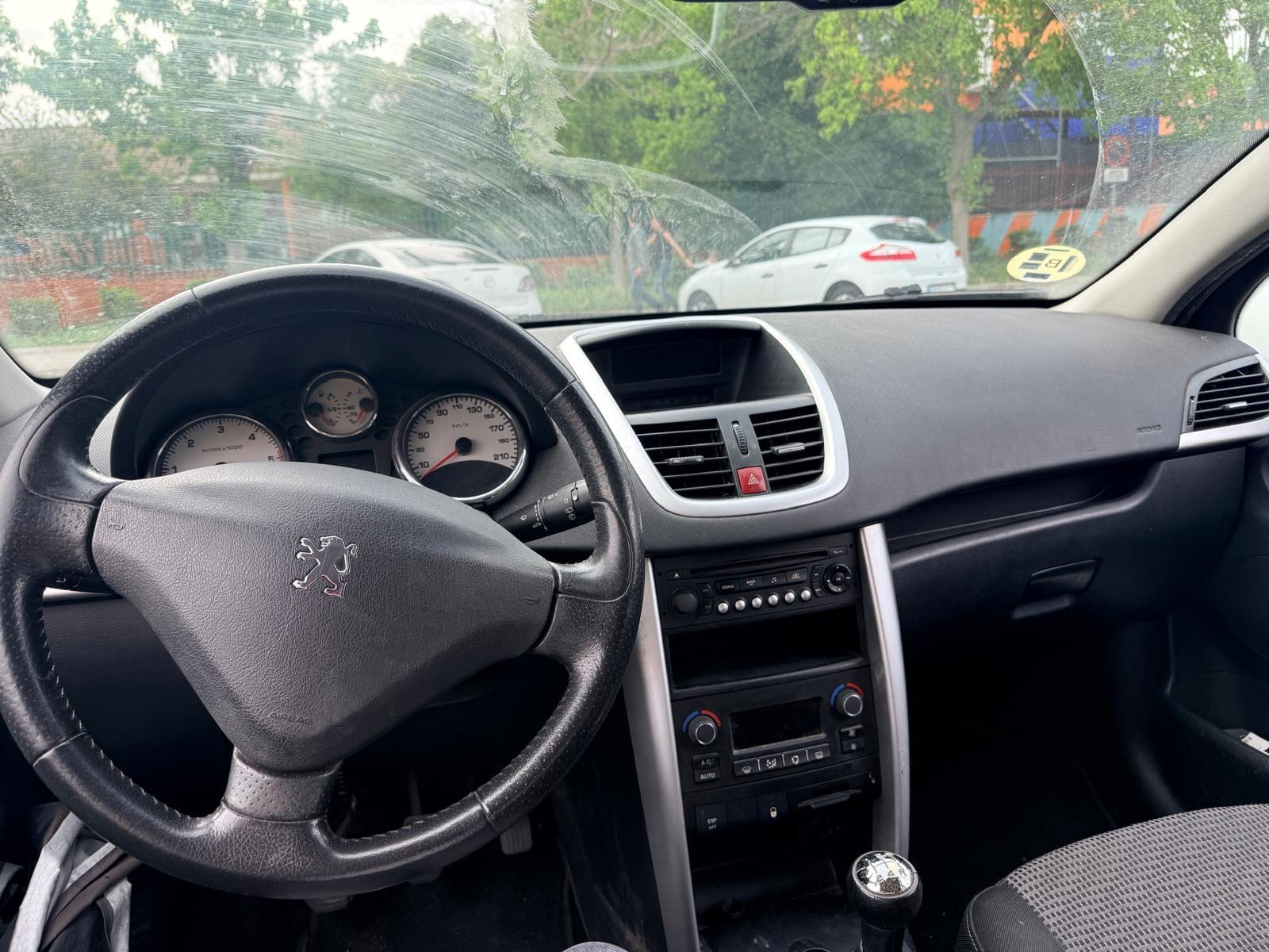 PEUGEOT 207 1.6 HDI 92 CV 8