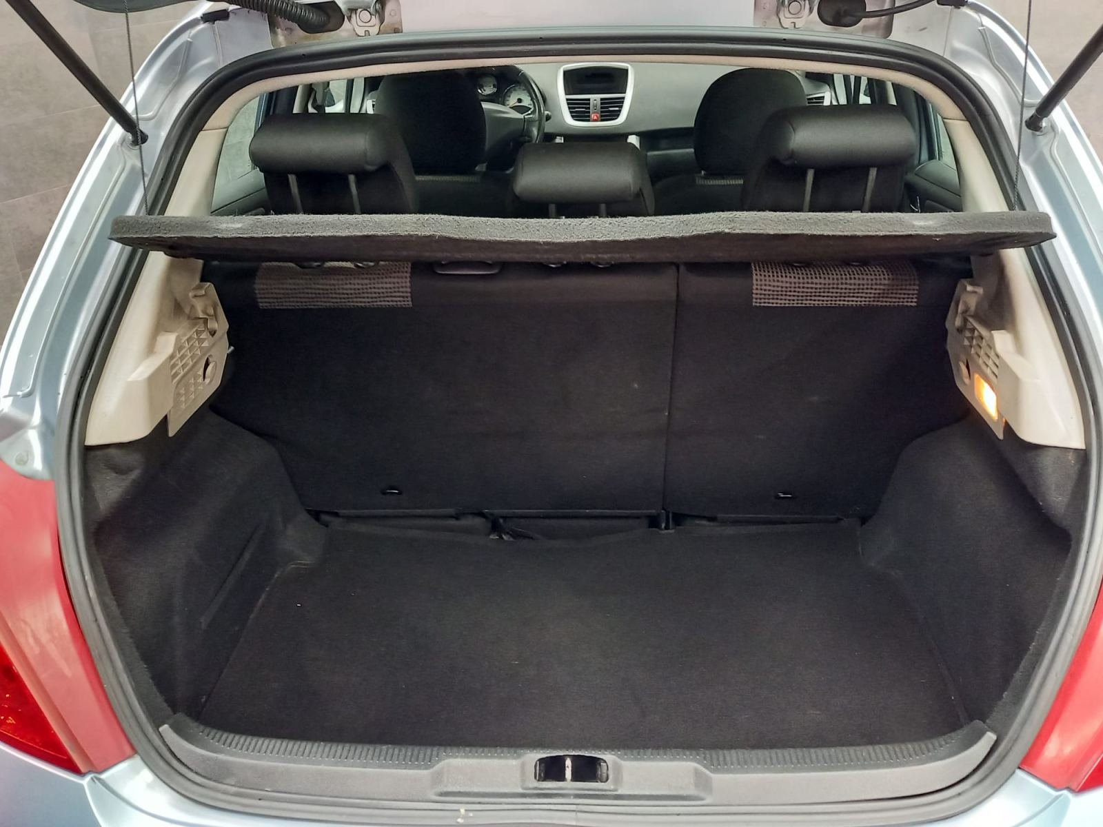 PEUGEOT 207 1.6 HDI 92 CV 10