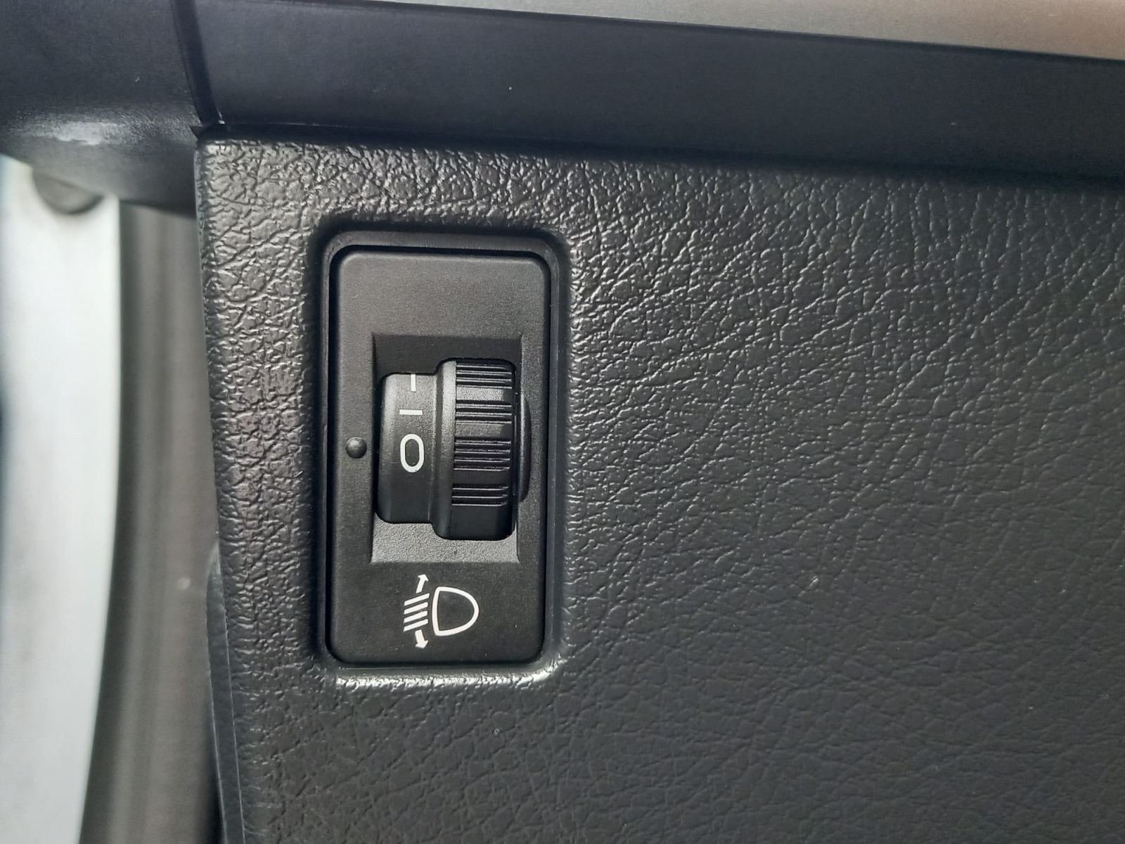 PEUGEOT 207 1.6 HDI 92 CV 19