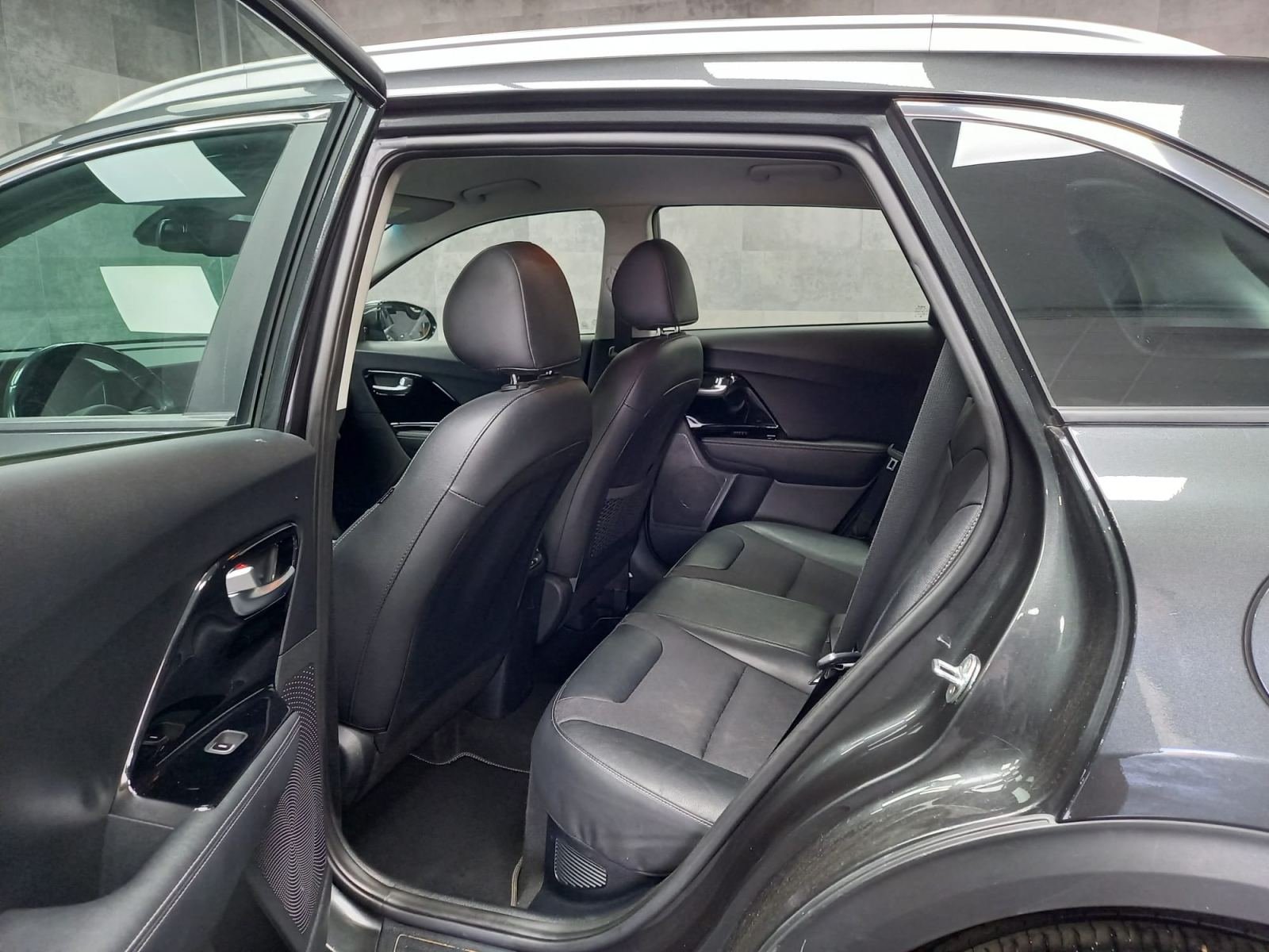 KIA NIRO crossover 1.6 GDi HEV 104kW 141 CV Drive 11
