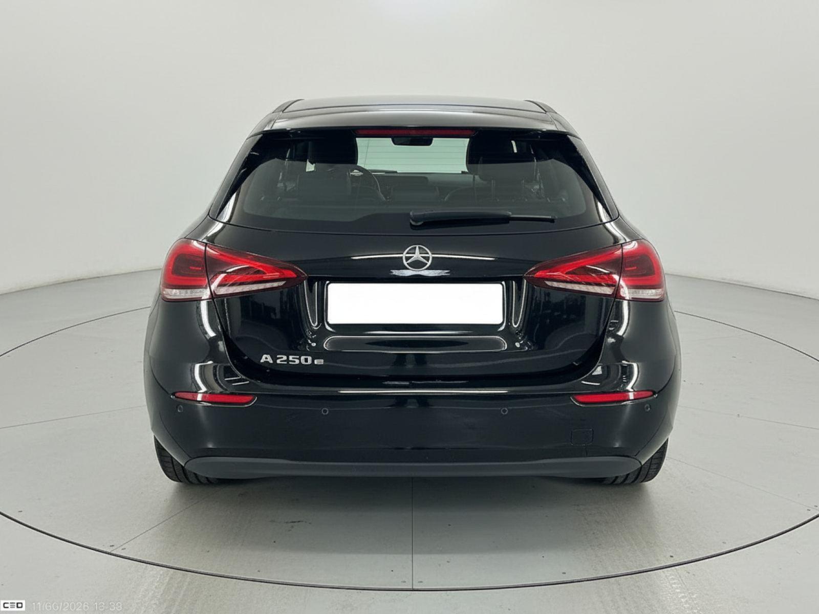 MERCEDES CLASE A 1.3 A 250 E DCT BUSINESS SOLUTION 4