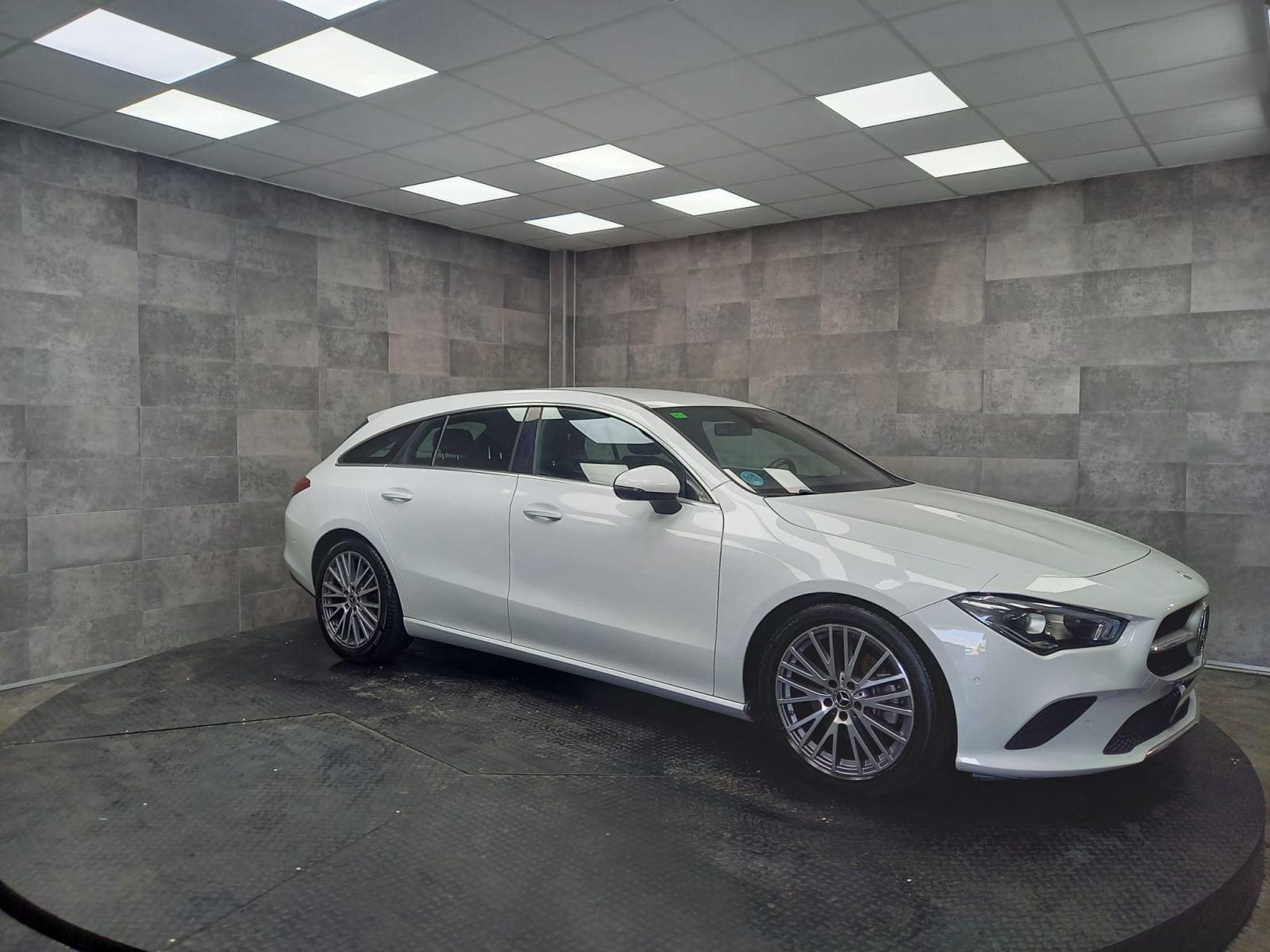 MERCEDES CLASE CLA 220 D DCT Shooting Brake 2