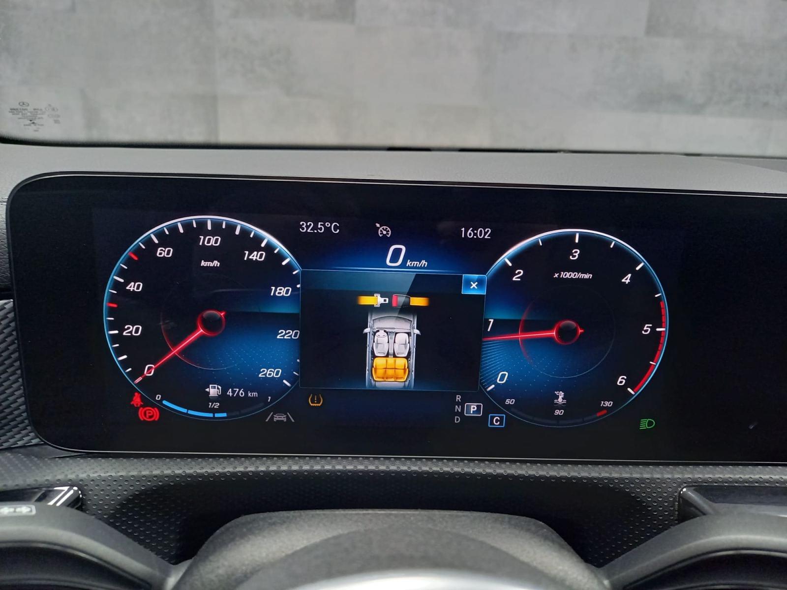 MERCEDES CLASE CLA 220 D DCT Shooting Brake 17