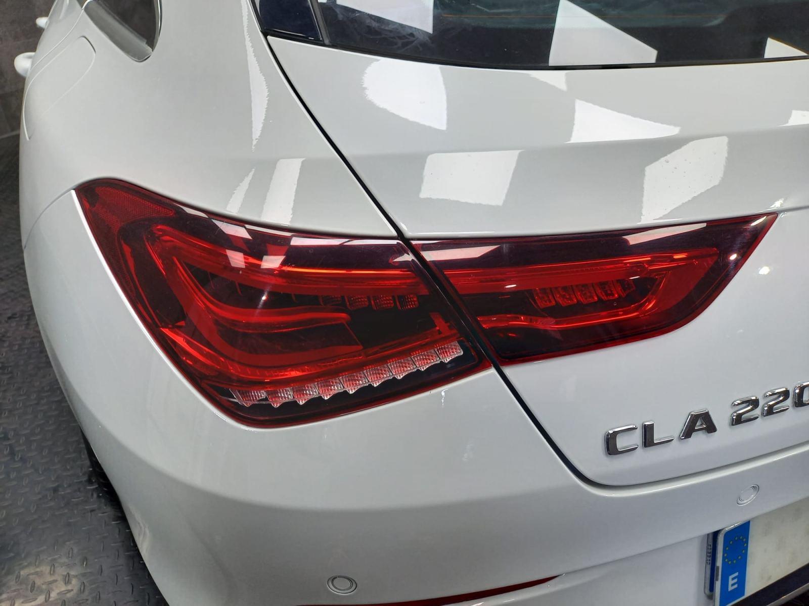 MERCEDES CLASE CLA 220 D DCT Shooting Brake 14