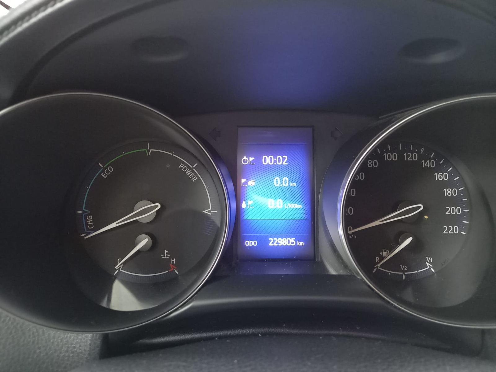 TOYOTA C-HR 1.8I VVT-I HYBRID C-BUSINESS E 8 