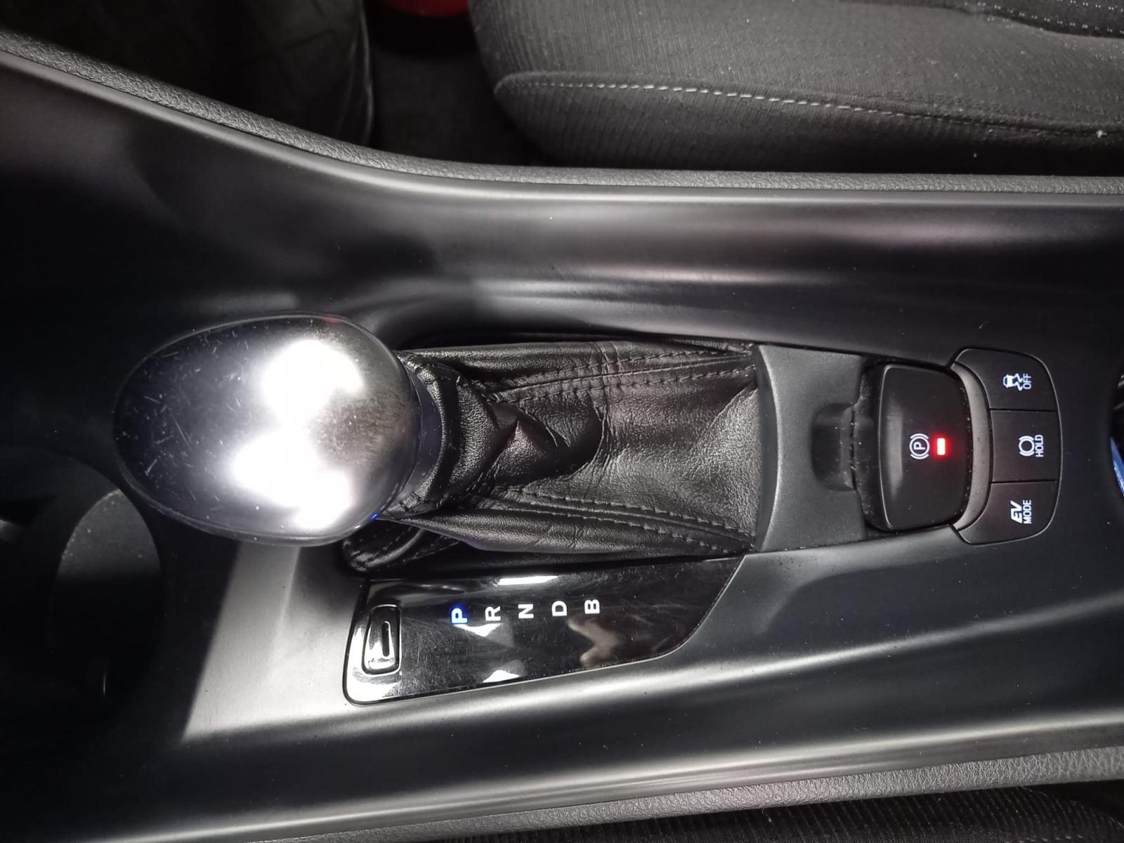 TOYOTA C-HR 1.8I VVT-I HYBRID C-BUSINESS E 9 