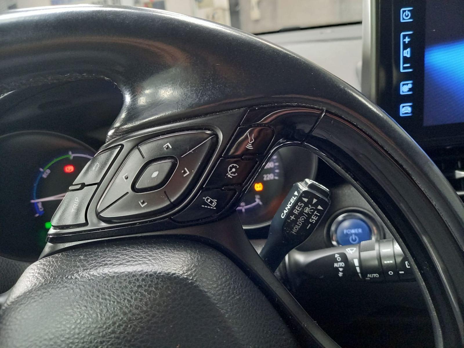 TOYOTA C-HR 1.8I VVT-I HYBRID C-BUSINESS E 21 