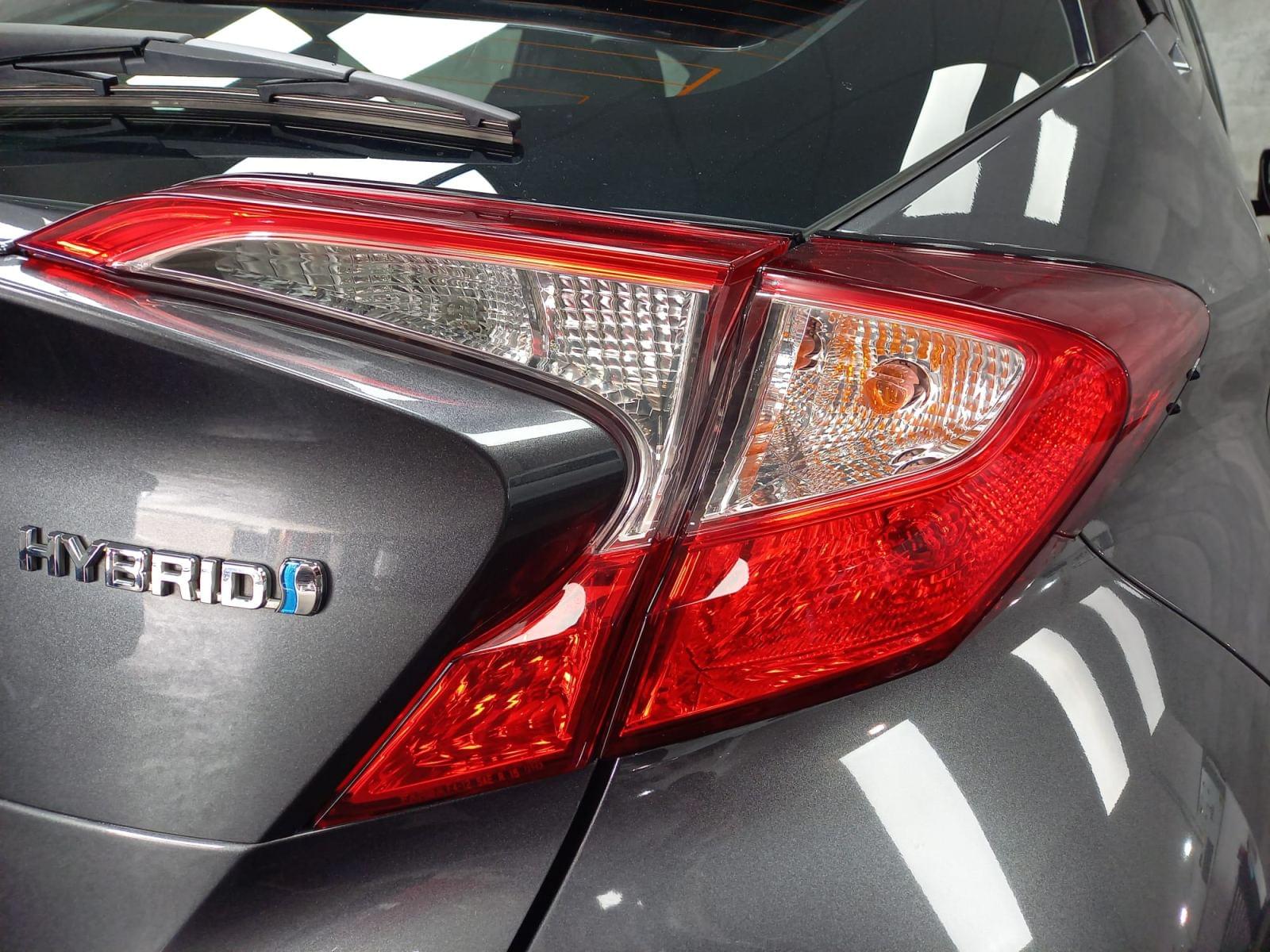 TOYOTA C-HR 1.8I VVT-I HYBRID C-BUSINESS E 31 