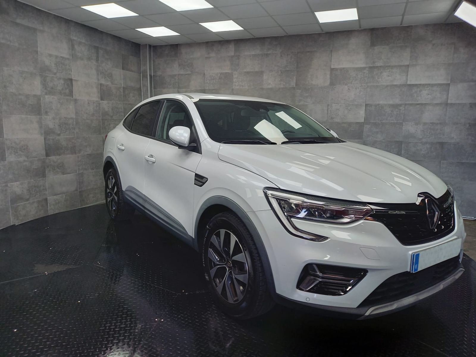 imagen de RENAULT ARKANA 1.3 TCe mild hybrid 140 CV Evolution EDC - REF: 06565