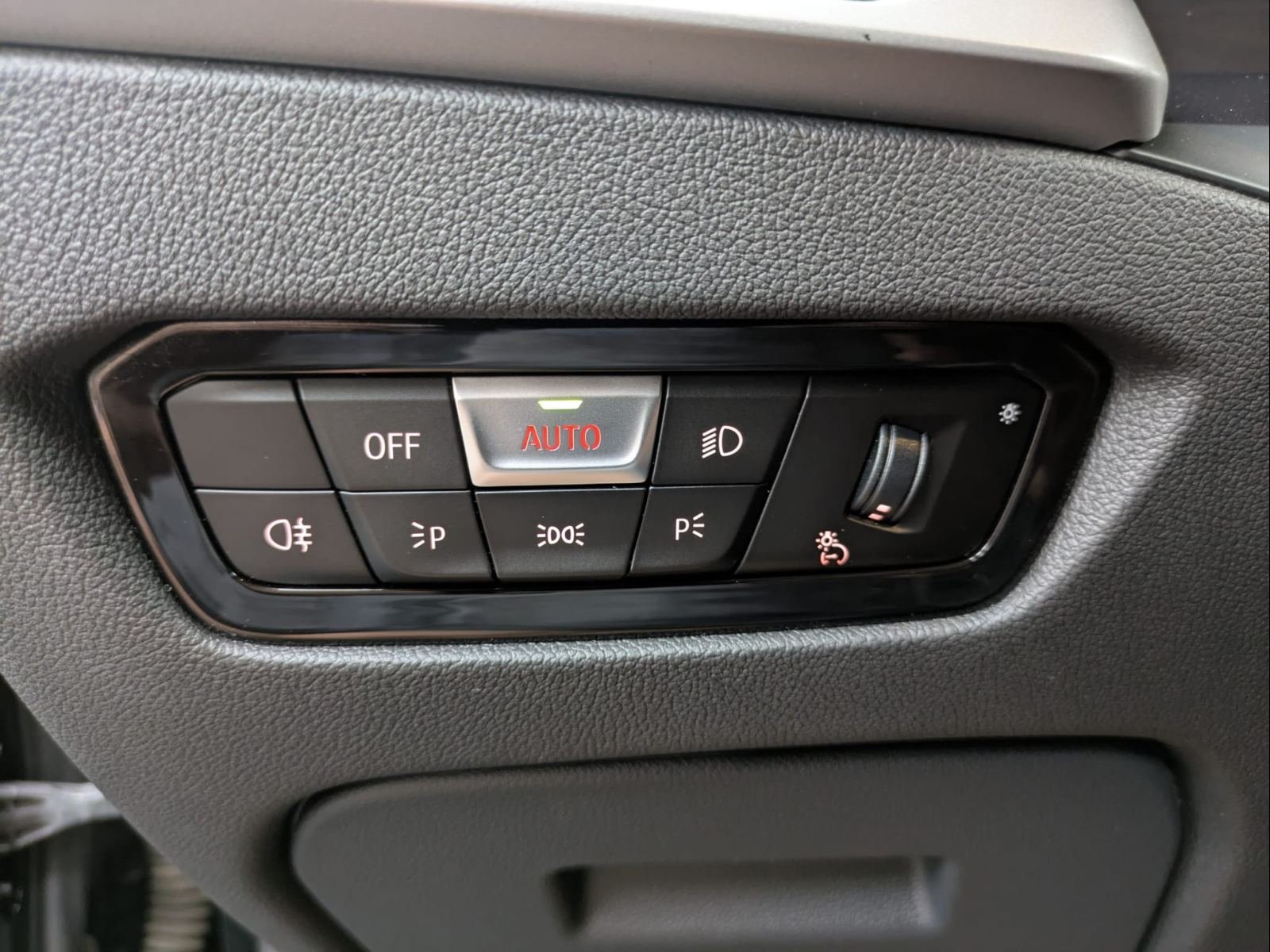 BMW SERIE 3 2.0 330E (135KW) BERLINE 22
