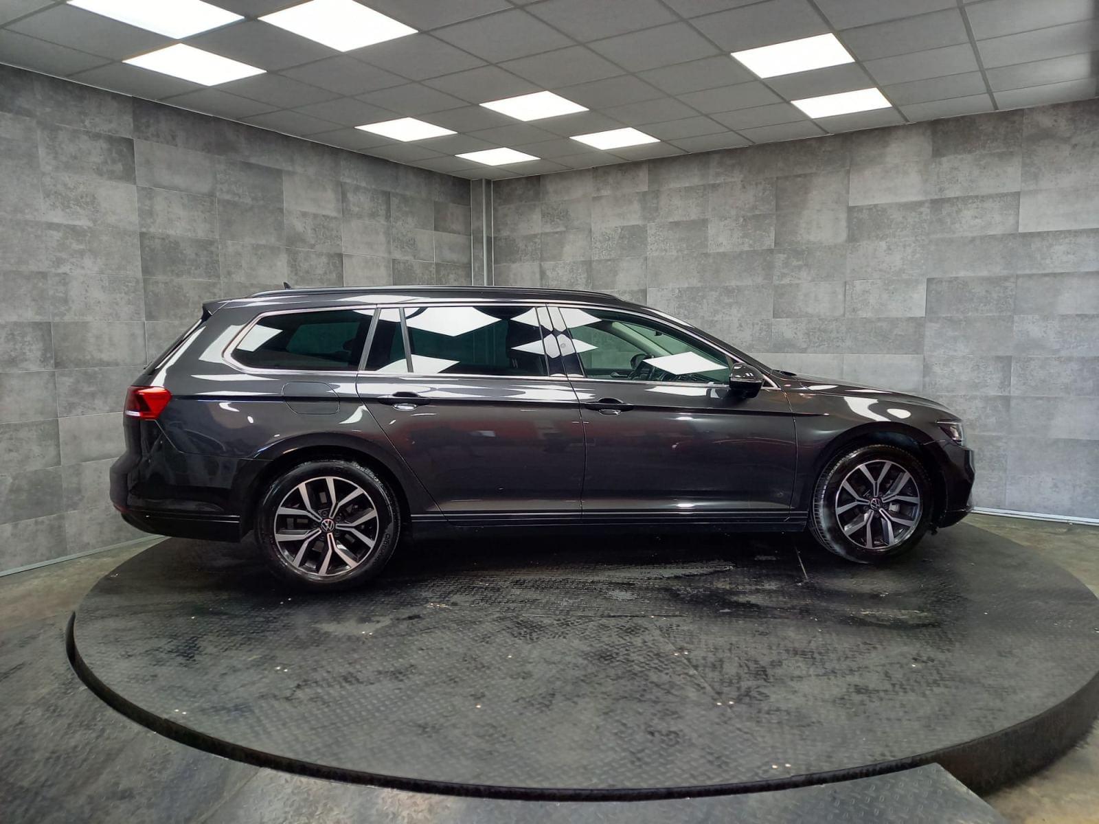 VOLKSWAGEN PASSAT VARIANT EXECUTIVE 2.0 TDI 110KW DSG 4