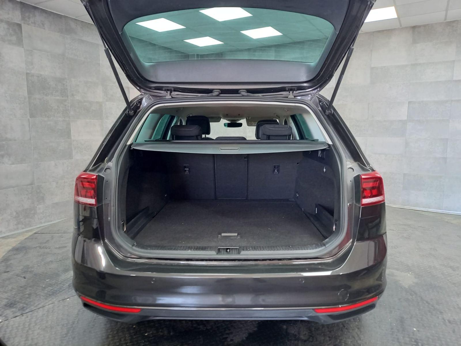 VOLKSWAGEN PASSAT VARIANT EXECUTIVE 2.0 TDI 110KW DSG 11