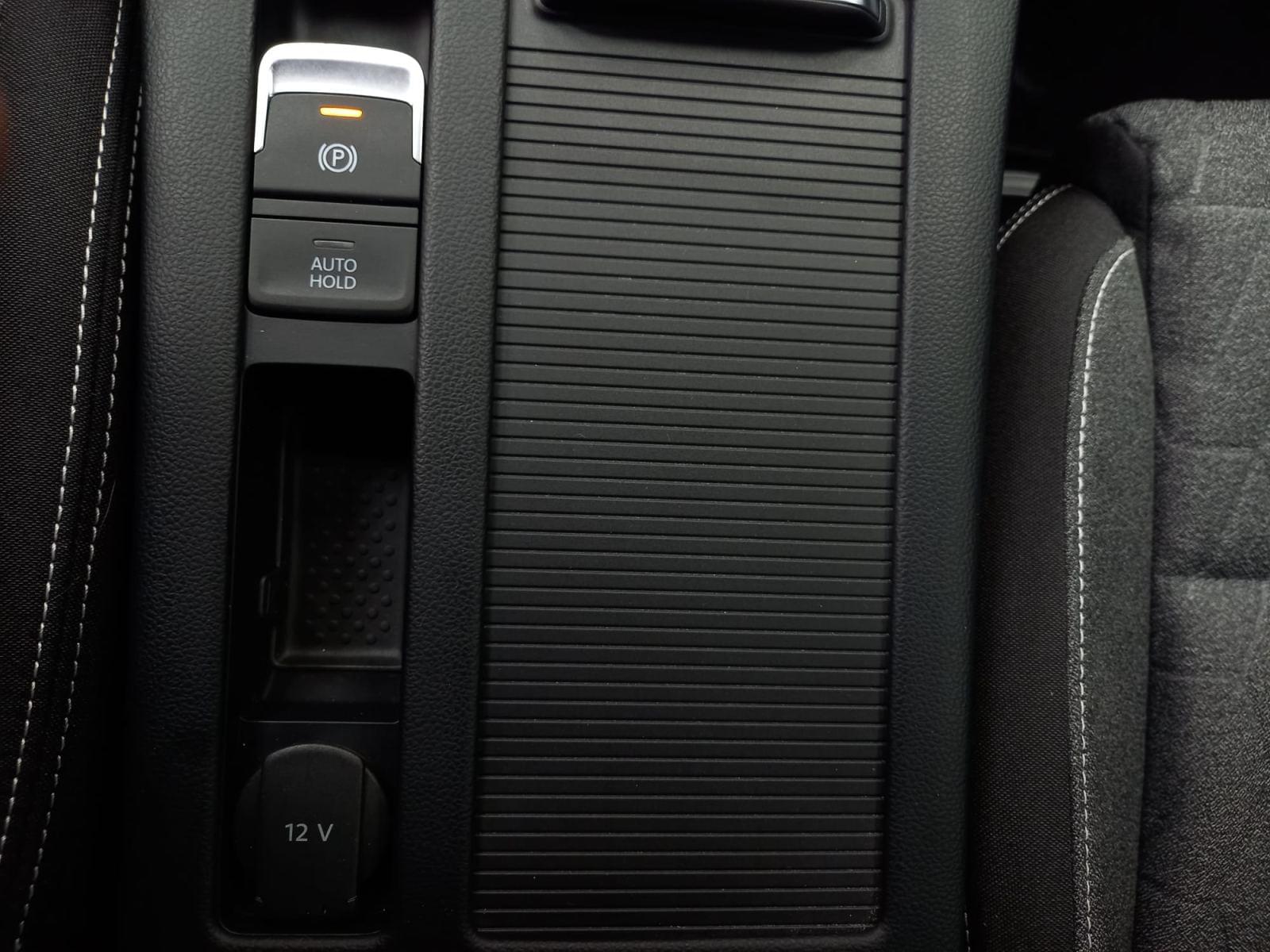 VOLKSWAGEN PASSAT VARIANT EXECUTIVE 2.0 TDI 110KW DSG 17