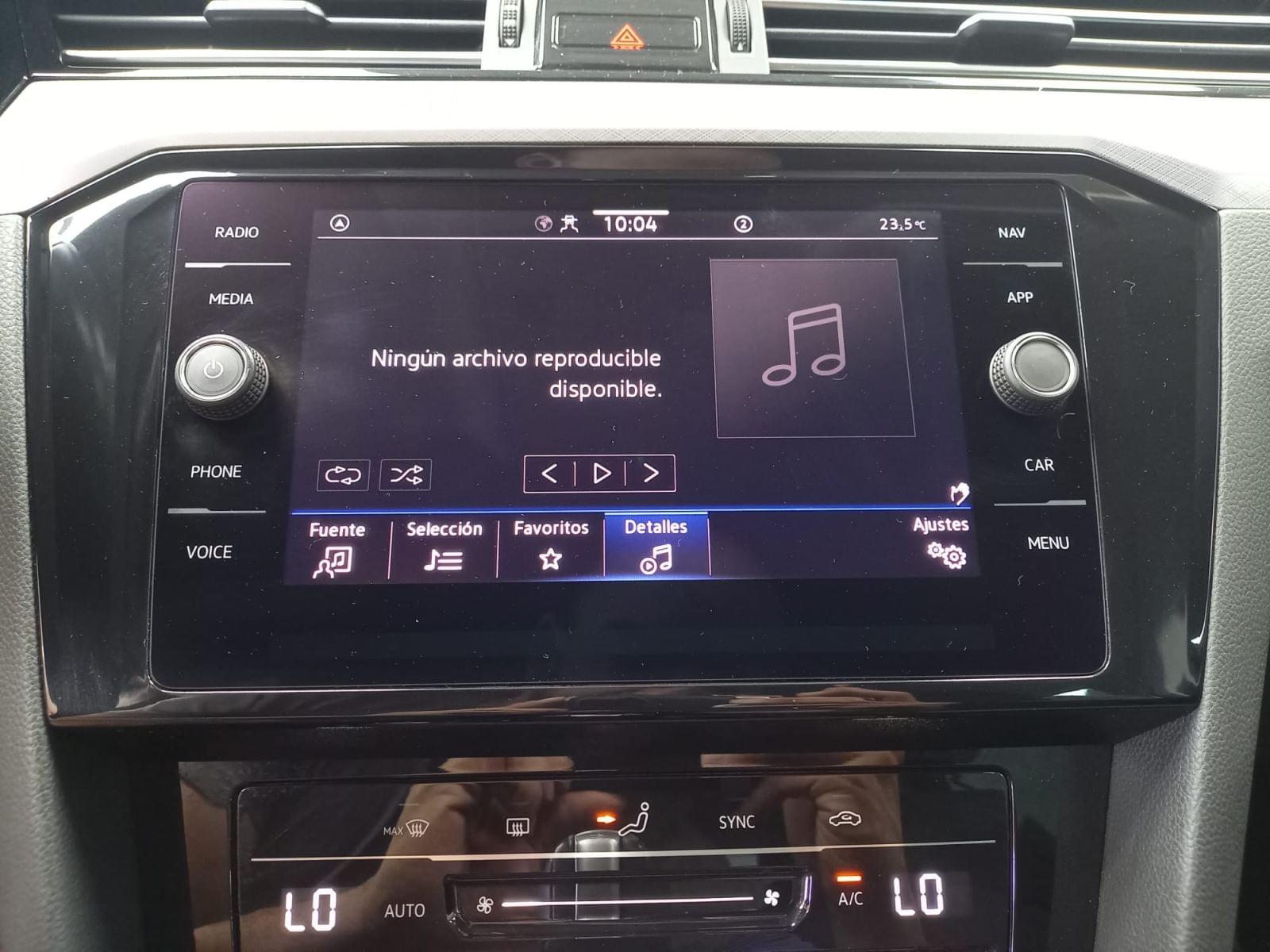 VOLKSWAGEN PASSAT VARIANT EXECUTIVE 2.0 TDI 110KW DSG 28