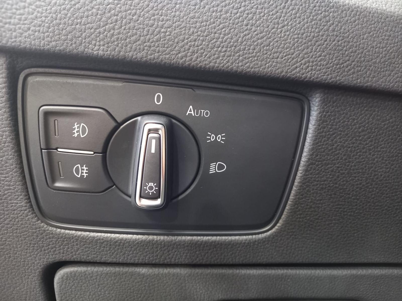 VOLKSWAGEN PASSAT VARIANT EXECUTIVE 2.0 TDI 110KW DSG 31