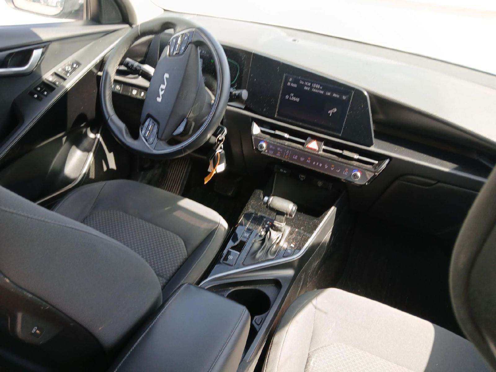 KIA NIRO 1.6 GDi HEV 104kW (141CV) Concept 3