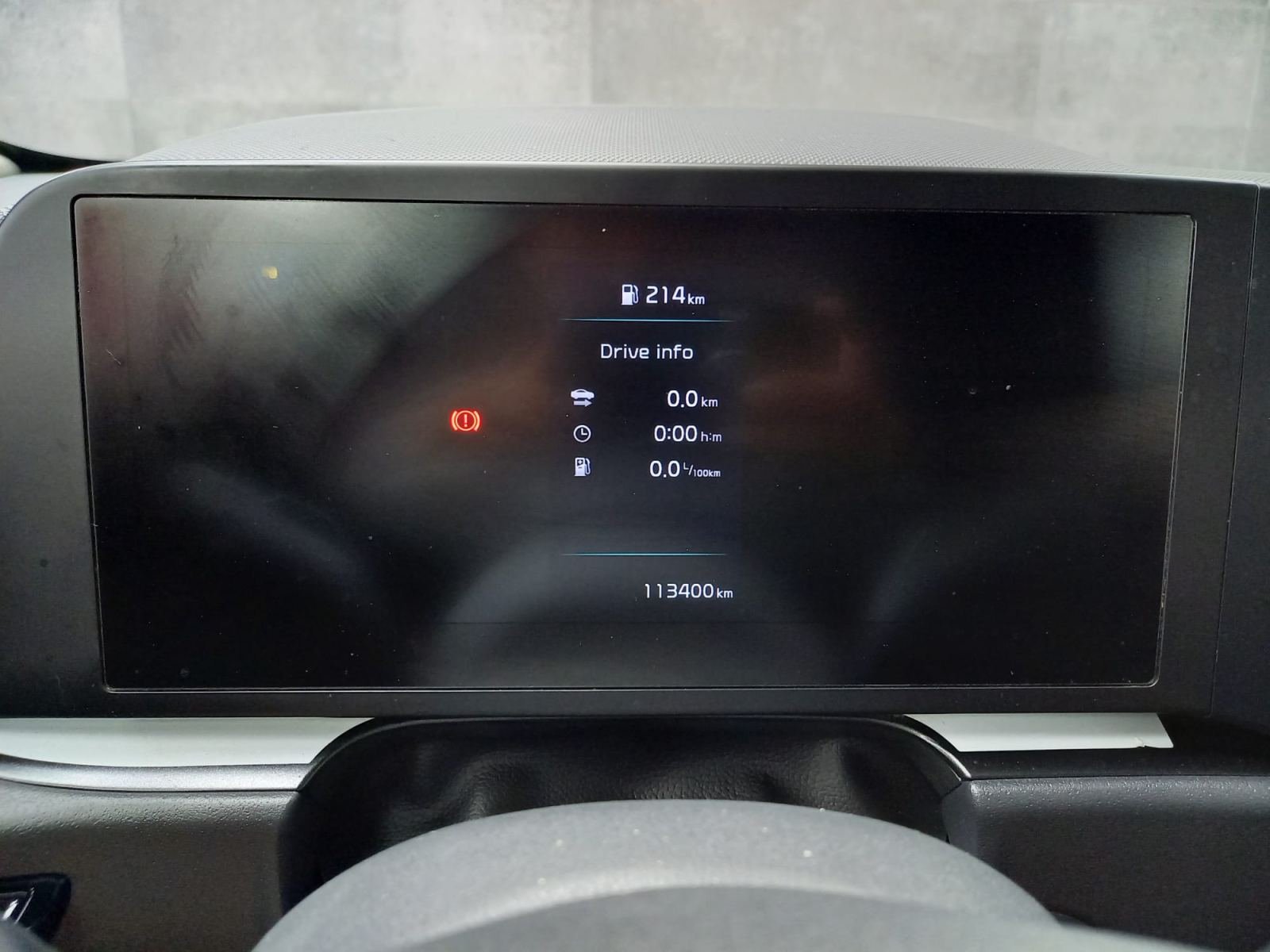 KIA NIRO 1.6 GDi HEV 104kW (141CV) Concept 13