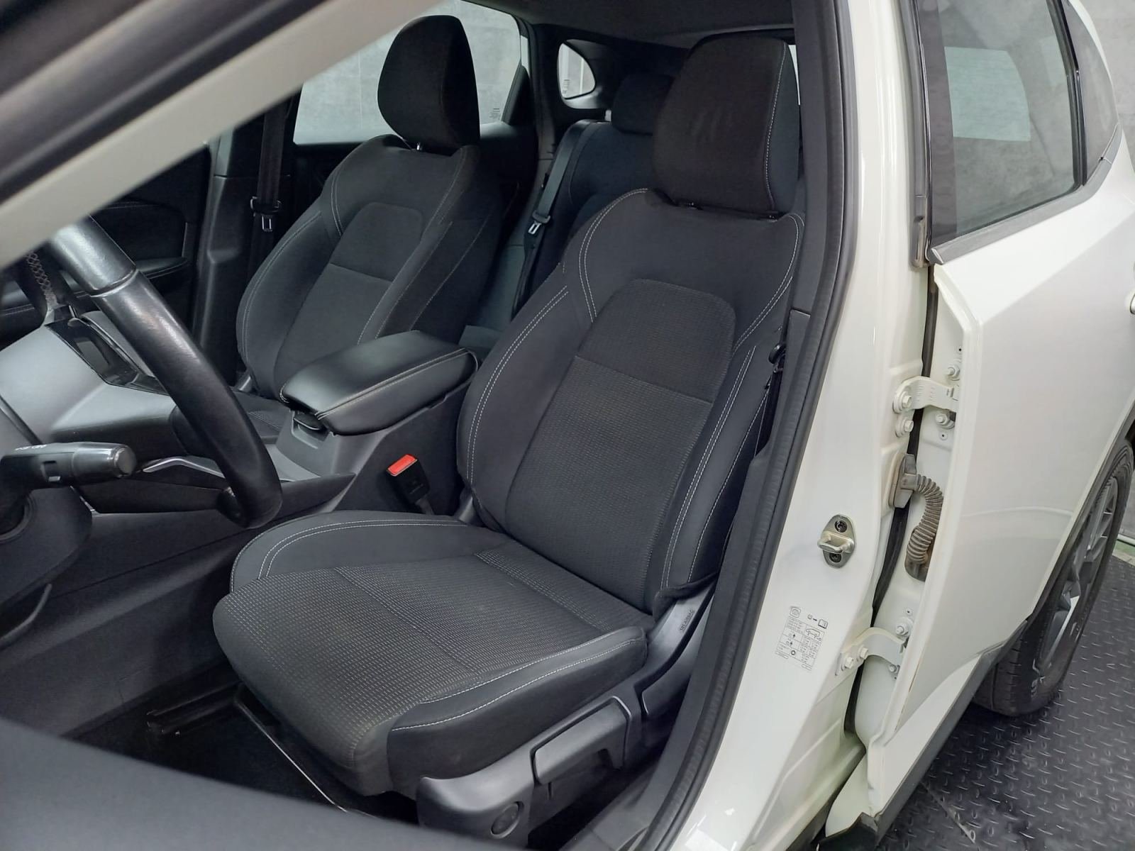 NISSAN QASHQAI DIG-T 103kW (140CV) MHEV 4x2 Acenta 9