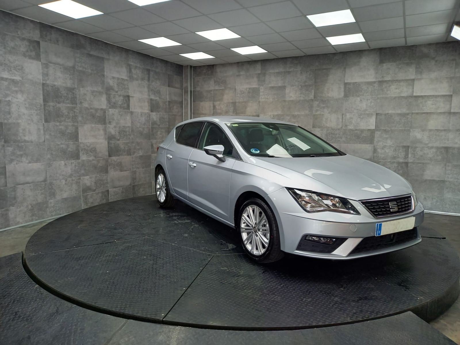 SEAT LEON 1.5 TGI 96kW DSG-7 S&S Xcellence 3