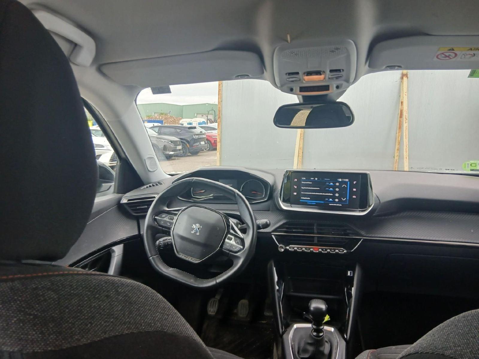 PEUGEOT 2008 active Pack BlueHDI 110 CV 3