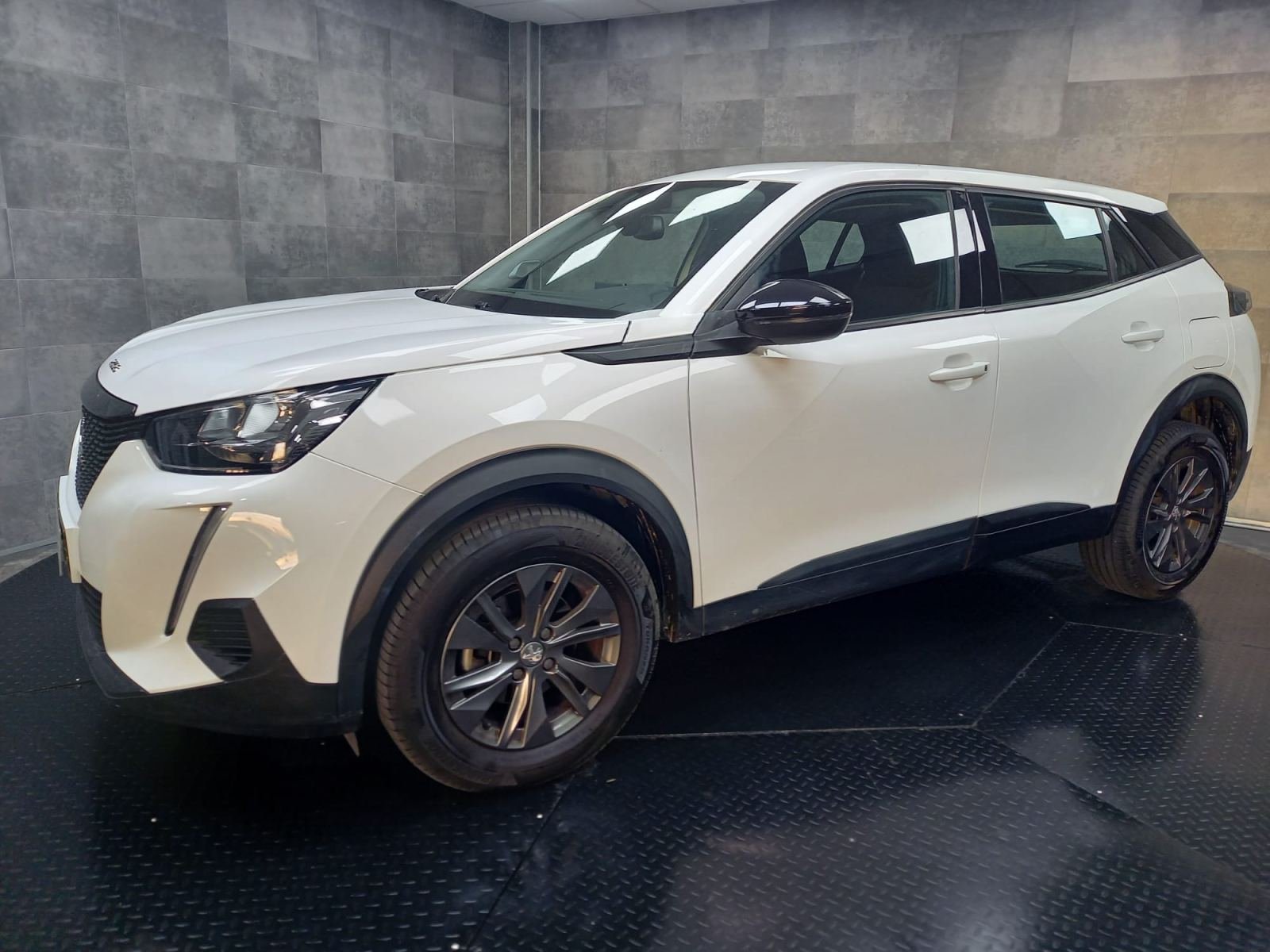 imagen de PEUGEOT 2008 active Pack BlueHDI 110 CV - REF: 06712