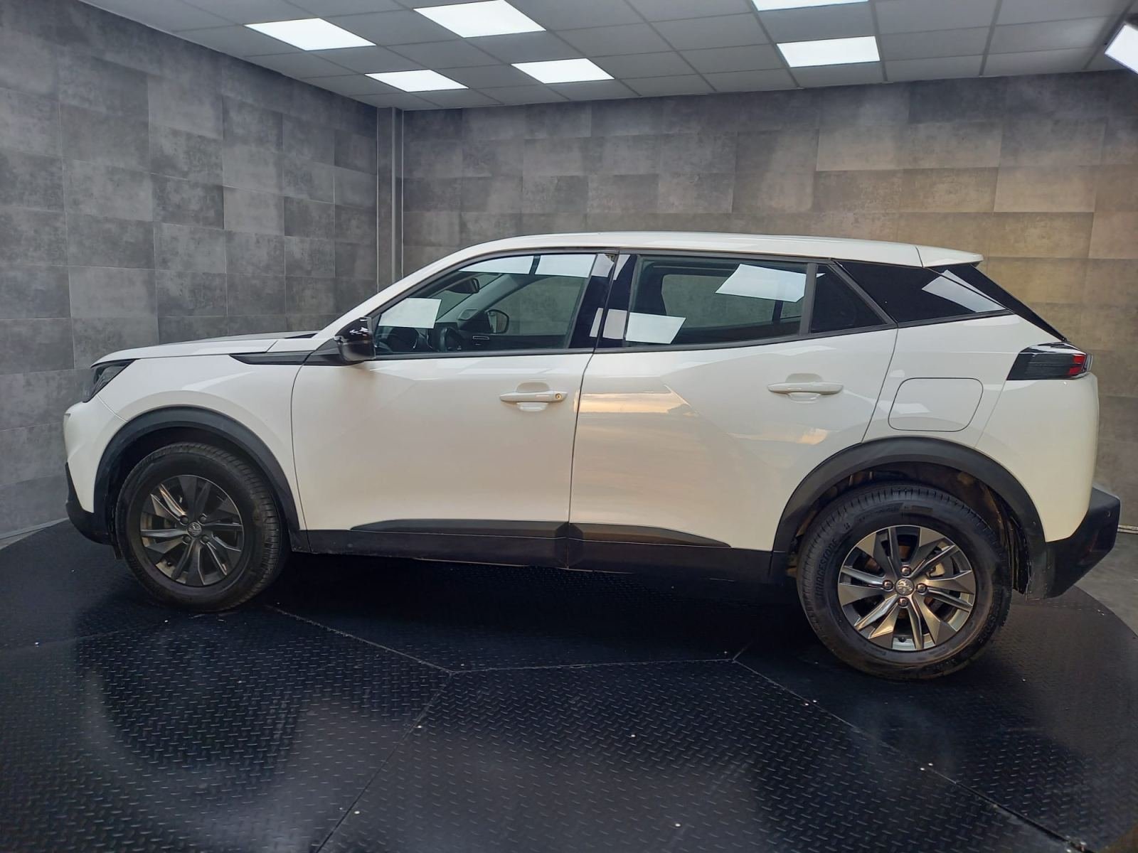 PEUGEOT 2008 active Pack BlueHDI 110 CV 3