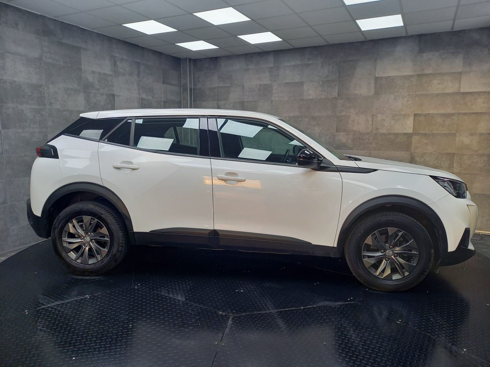 PEUGEOT 2008 active Pack BlueHDI 110 CV 7