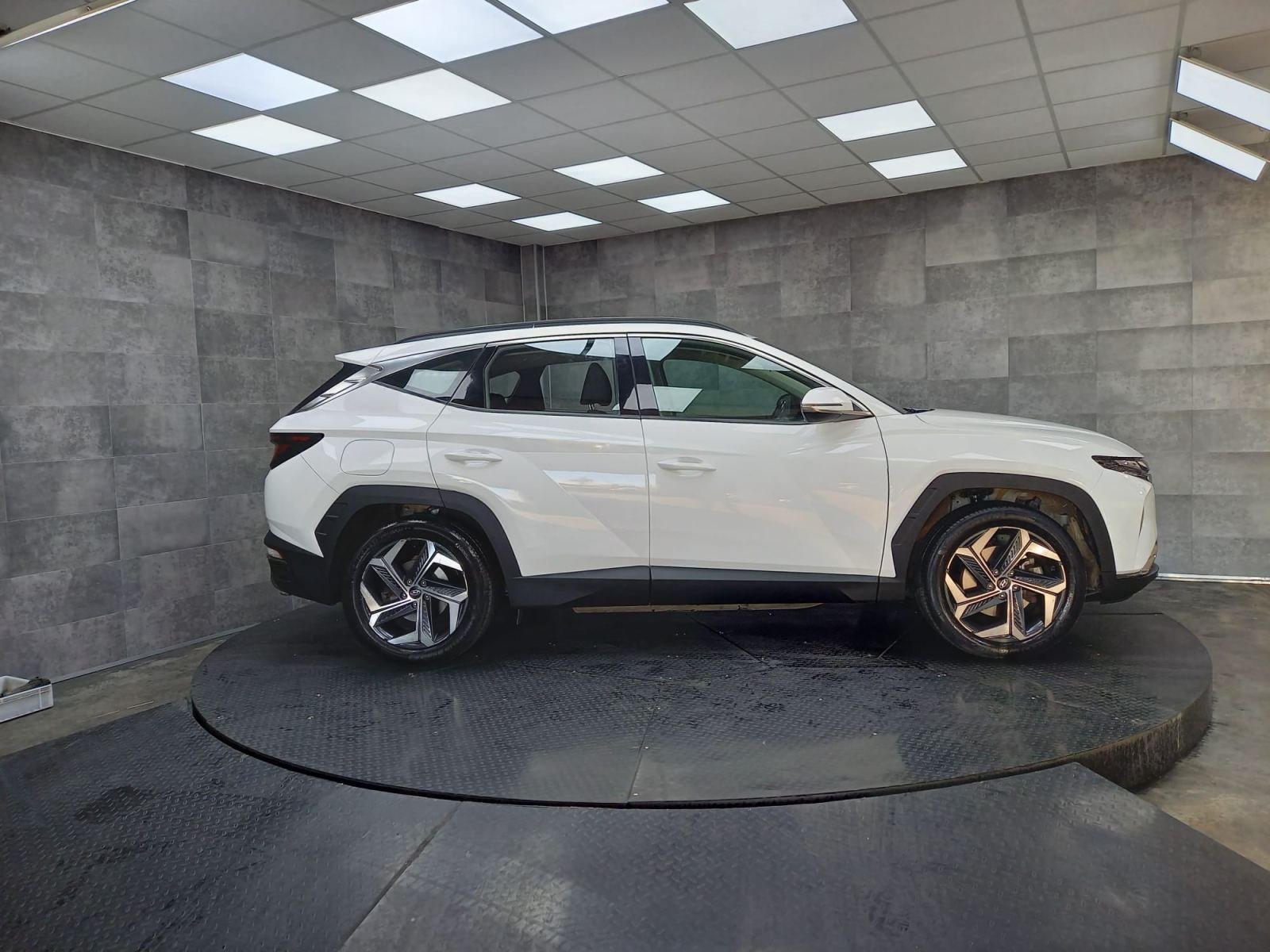 HYUNDAI TUCSON 1.6 TGDI PHEV 195kW Maxx Auto 4X4 4