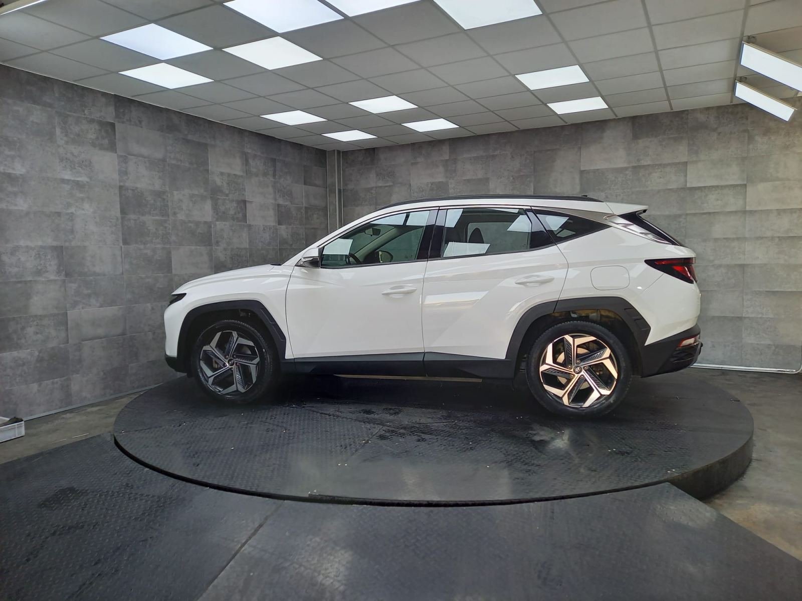 HYUNDAI TUCSON 1.6 TGDI PHEV 195kW Maxx Auto 4X4 8