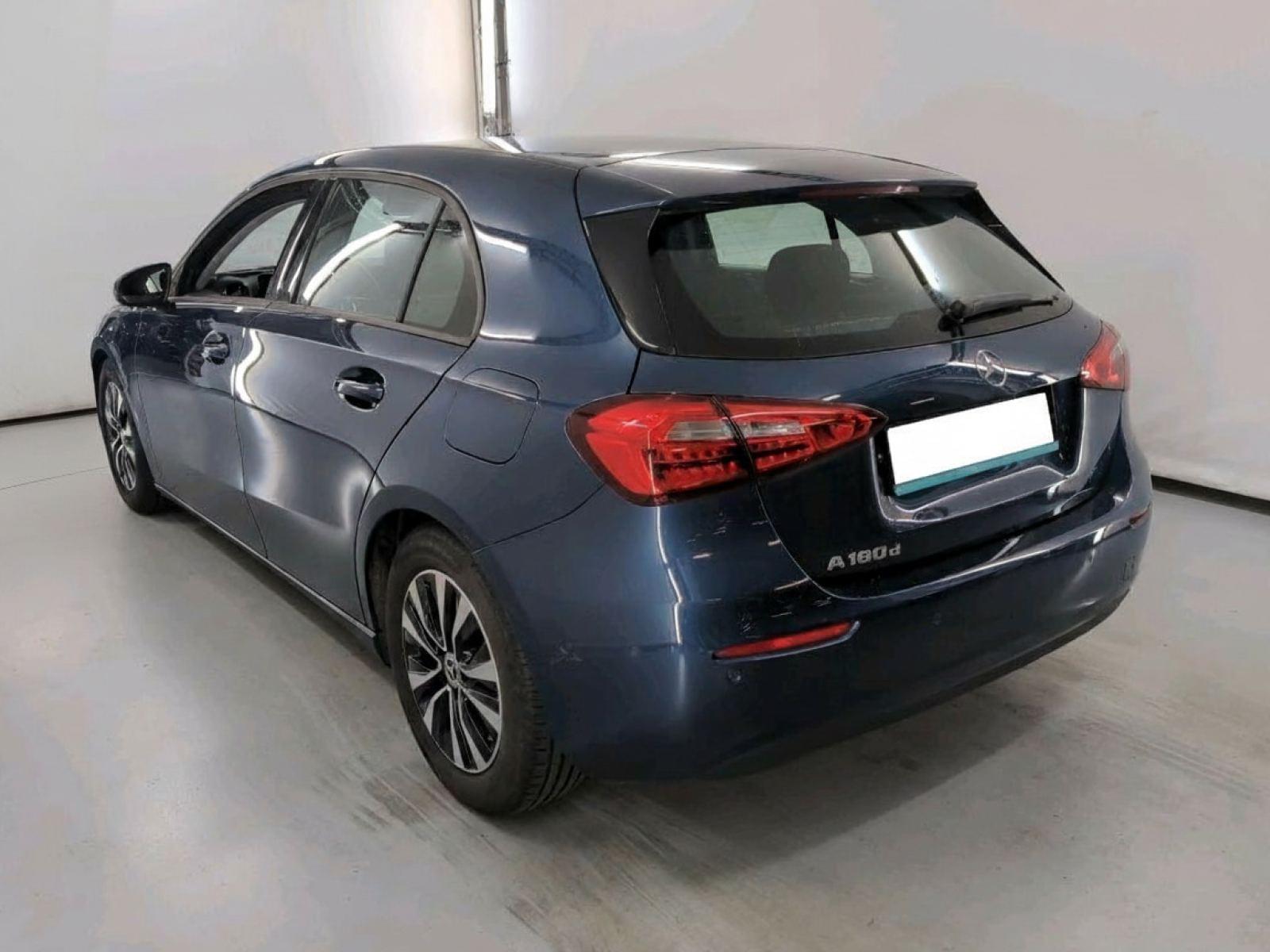 MERCEDES CLASE A 2.0 180 D BUSINESS SOLUTION ESSENTIAL 3