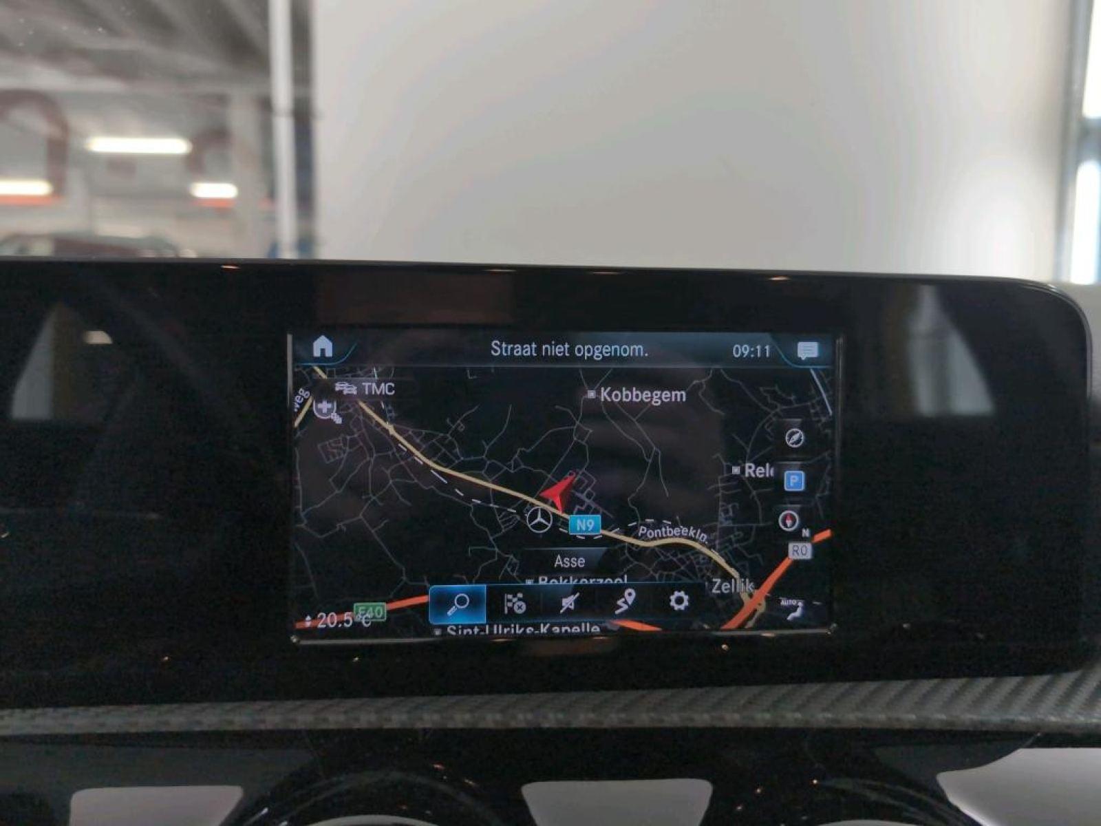 MERCEDES CLASE A 2.0 180 D BUSINESS SOLUTION ESSENTIAL 9