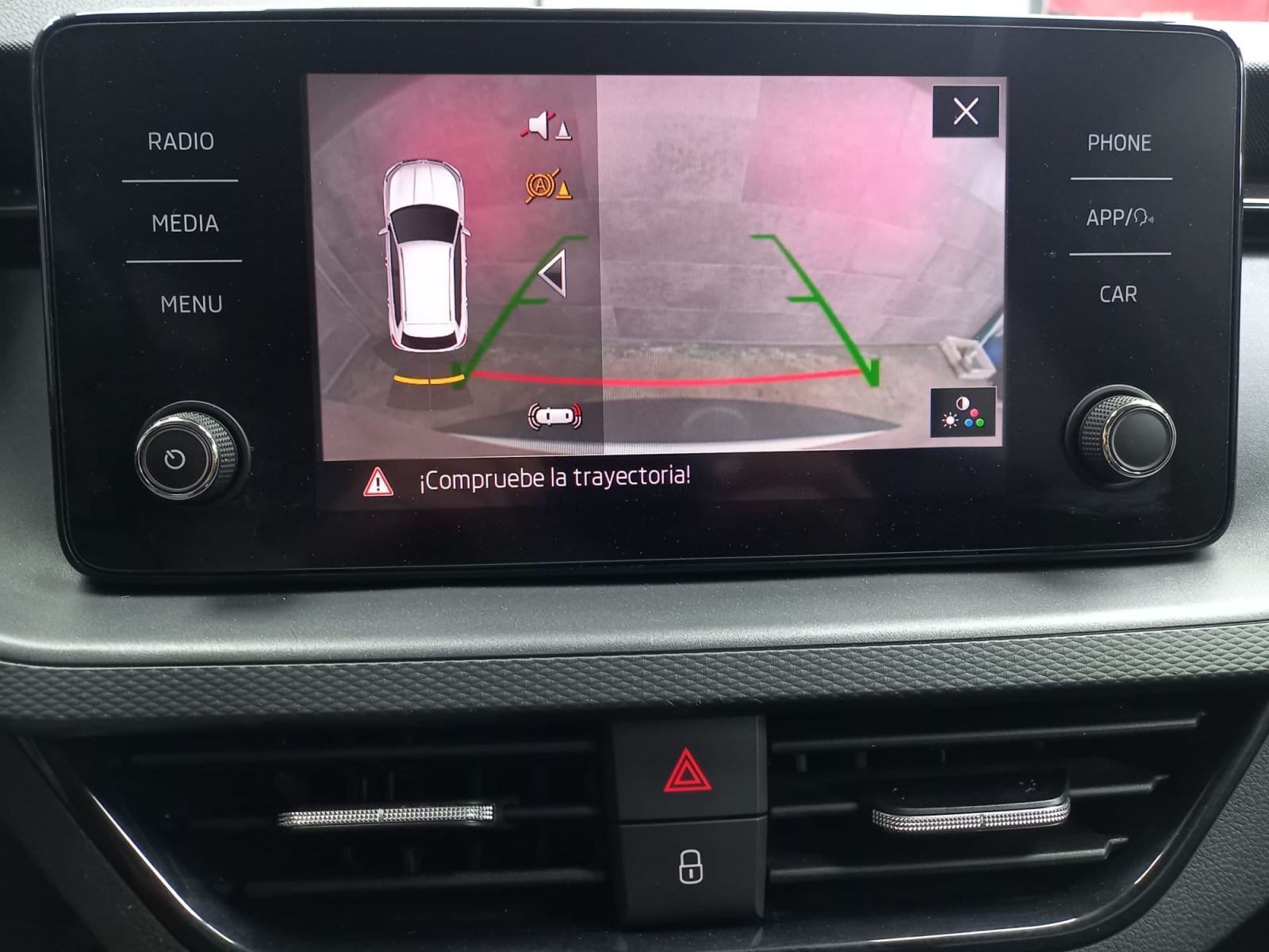 SKODA KAMIQ 1.0 TSI 81kW (110CV) DSG Ambition 15