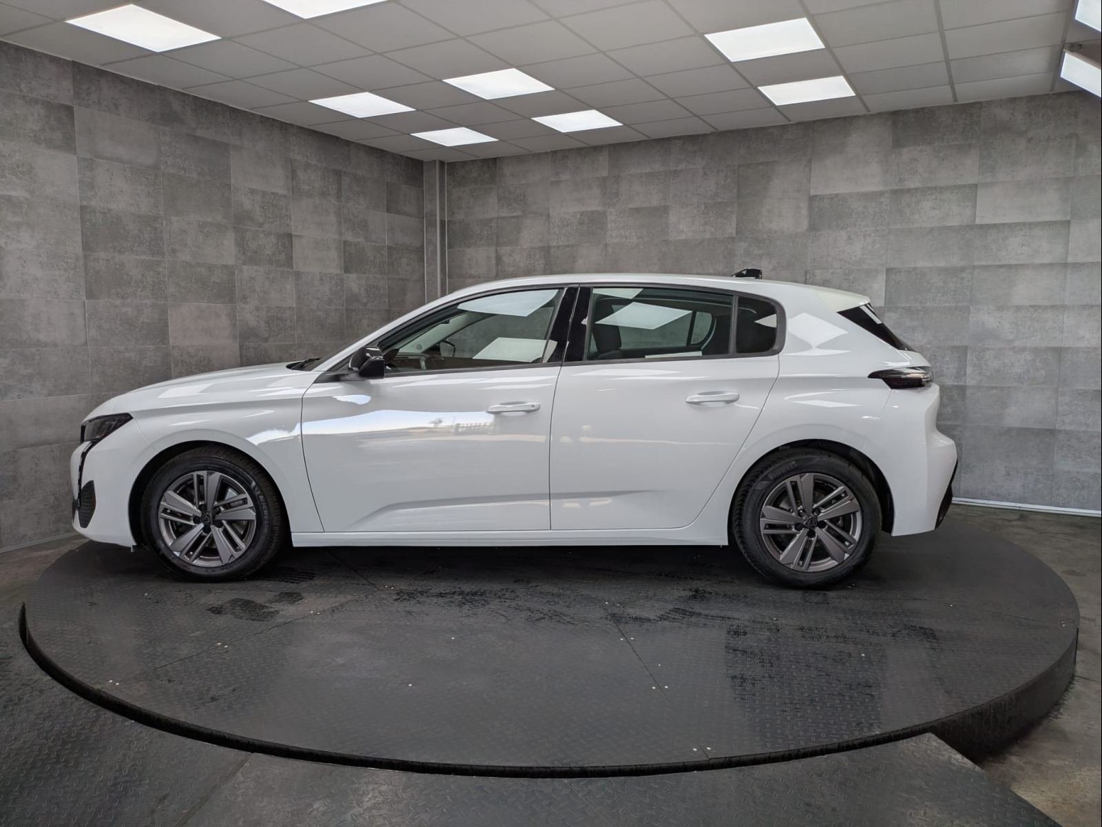 PEUGEOT 308 Active Pack BlueHDi 130 S&S MAN (AC2) 4