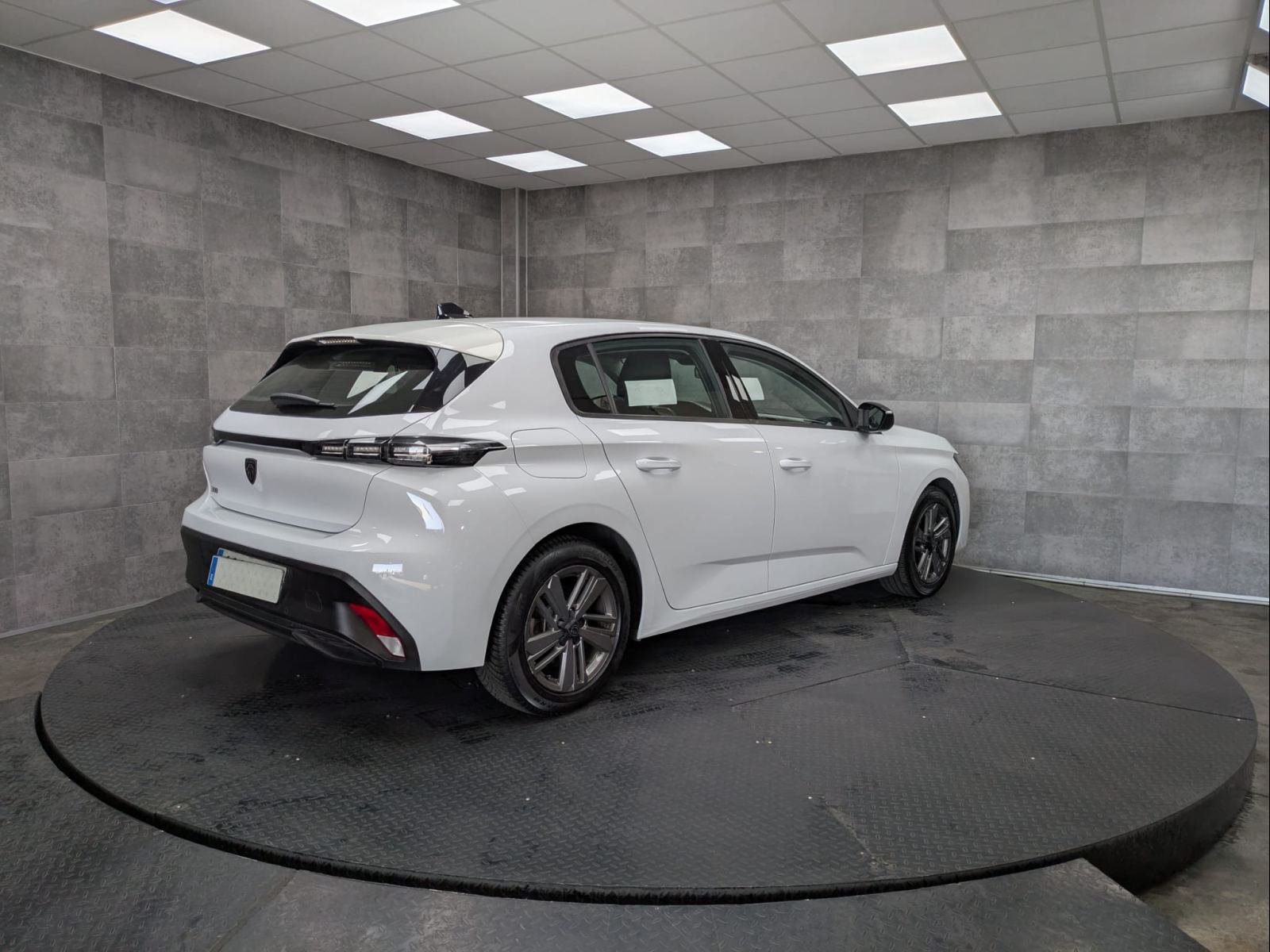 PEUGEOT 308 Active Pack BlueHDi 130 S&S MAN (AC2) 5