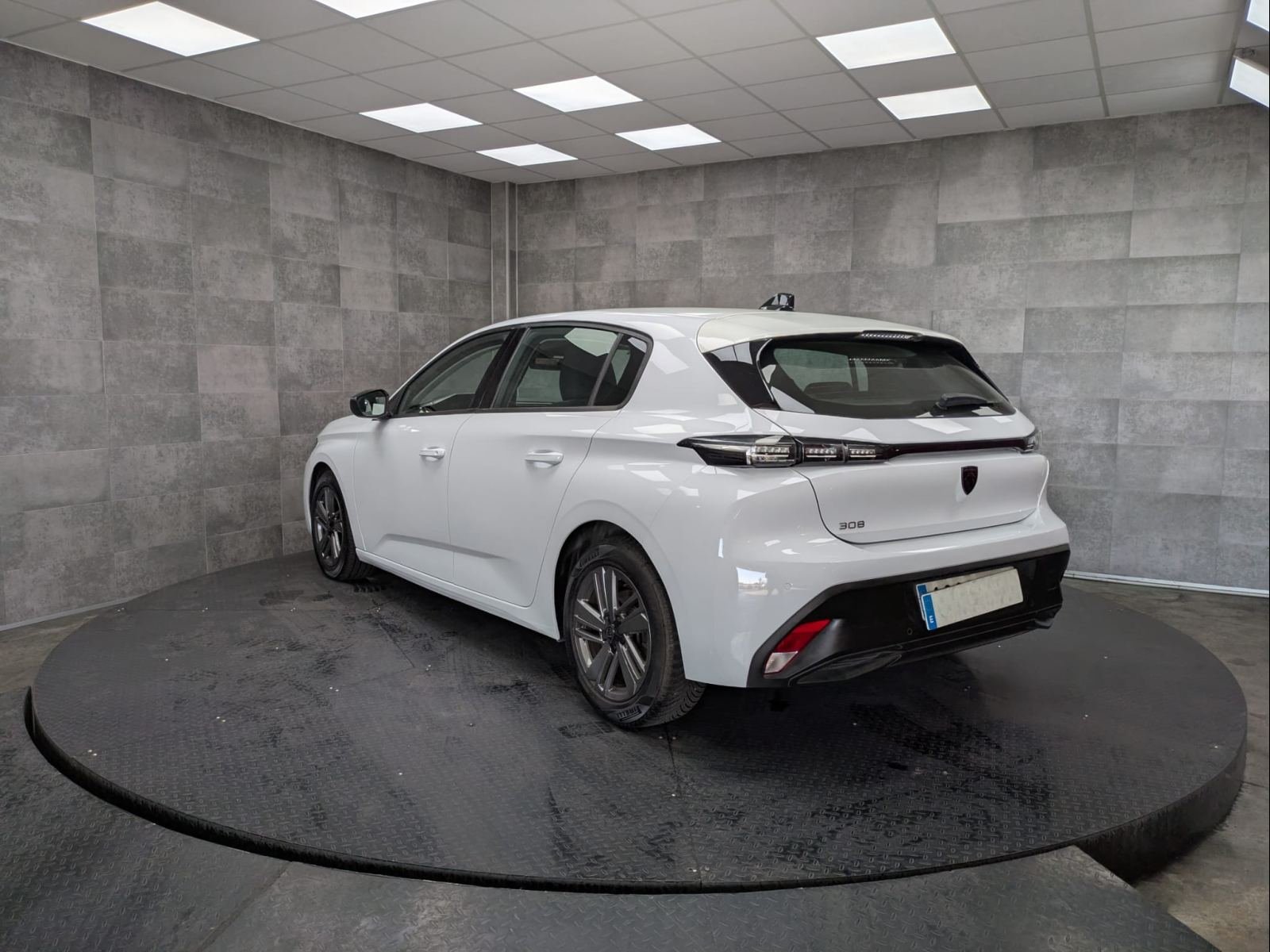 PEUGEOT 308 Active Pack BlueHDi 130 S&S MAN (AC2) 7