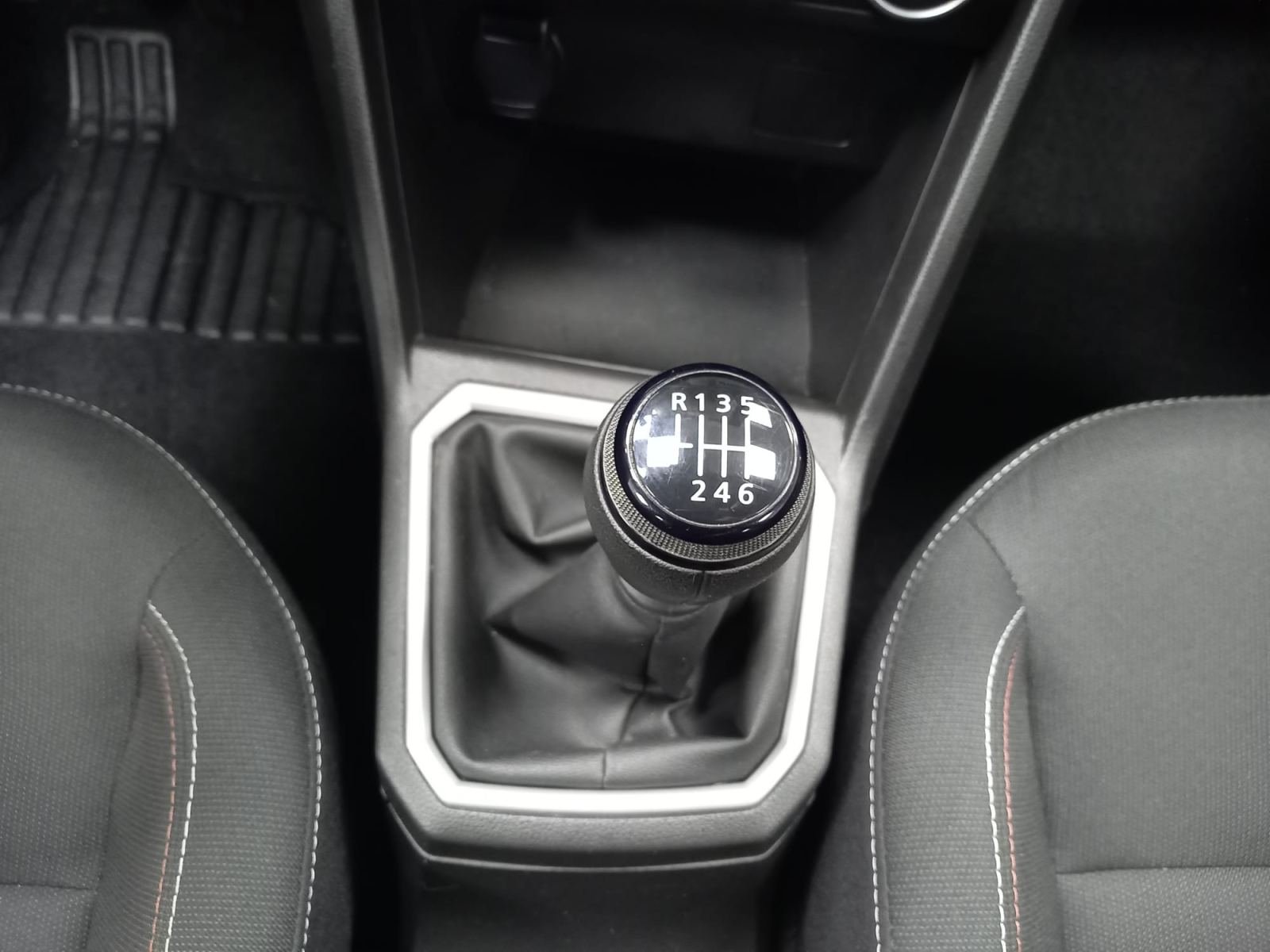 DACIA JOGGER 1.0 ECO-G 100 CV Extreme+ 7 plazas 18