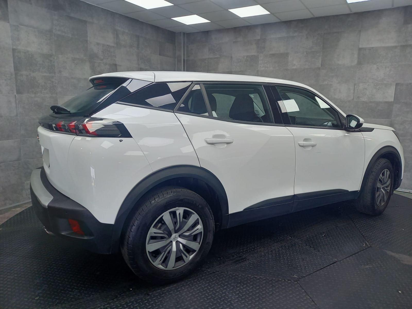 PEUGEOT 2008 Active BlueHDI 81kW (110CV) 4