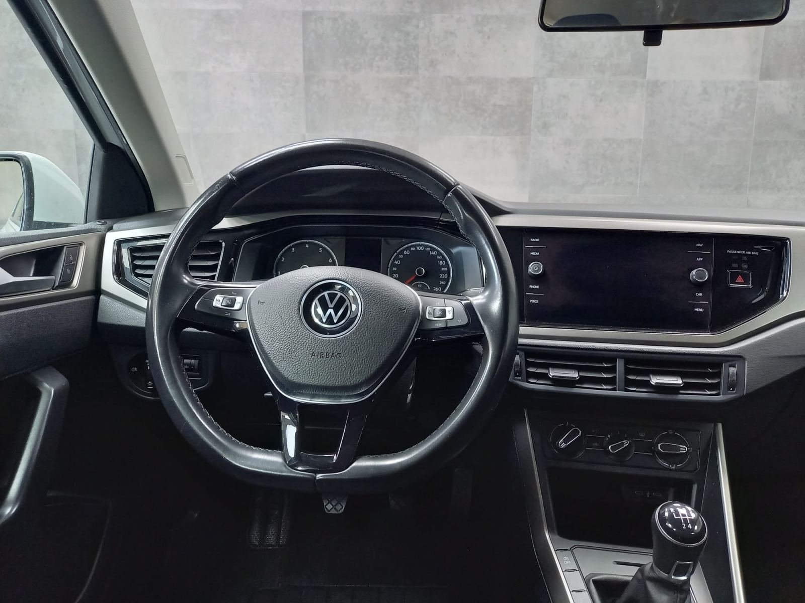 VOLKSWAGEN POLO Advance 1.0 TSI 70kW (95CV) 14