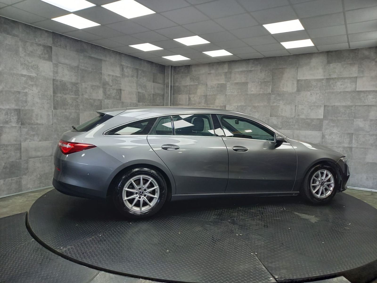MERCEDES CLASE CLA SHOOTING BREAK 2.0 180 D BUS SOLUTION 8