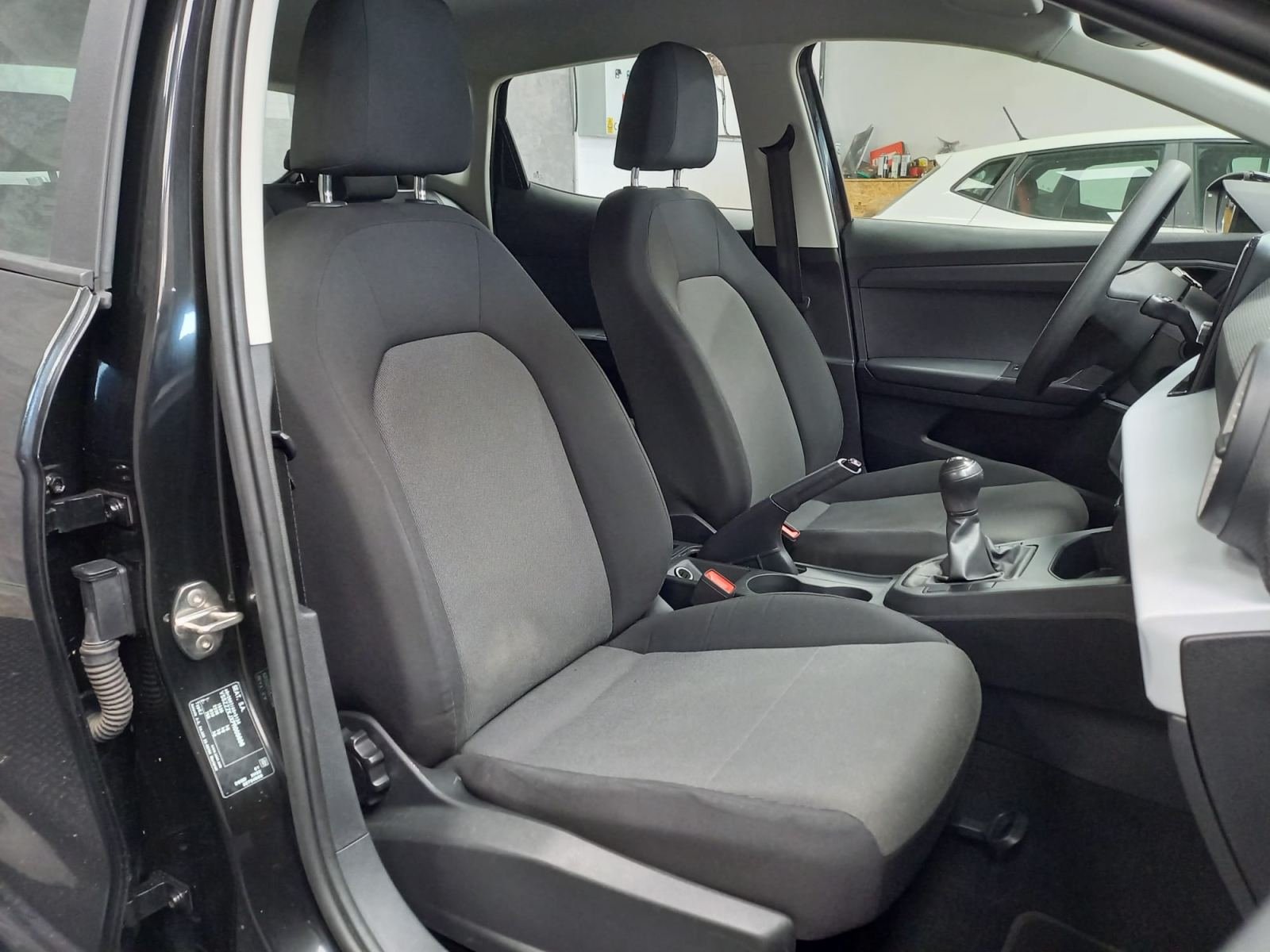 SEAT IBIZA 1.0 MPI 59KW S-S REFERENCE 5 PUERTAS 9