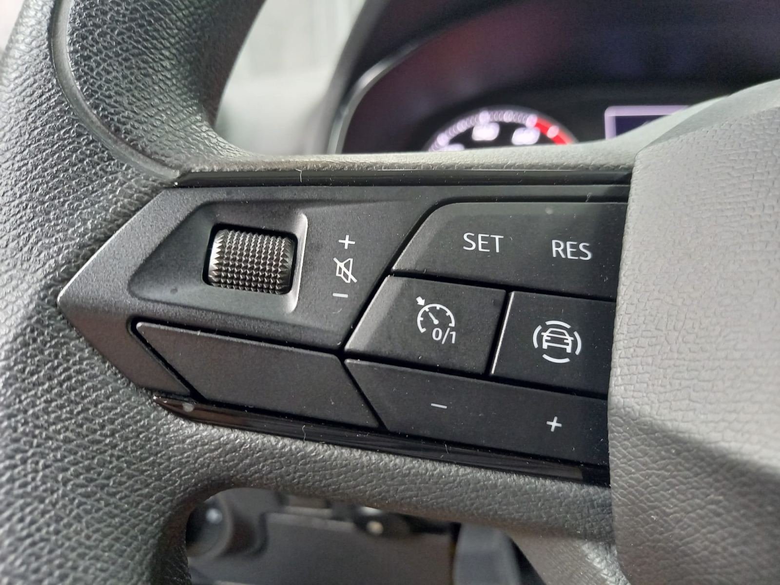 SEAT IBIZA 1.0 MPI 59KW S-S REFERENCE 5 PUERTAS 14