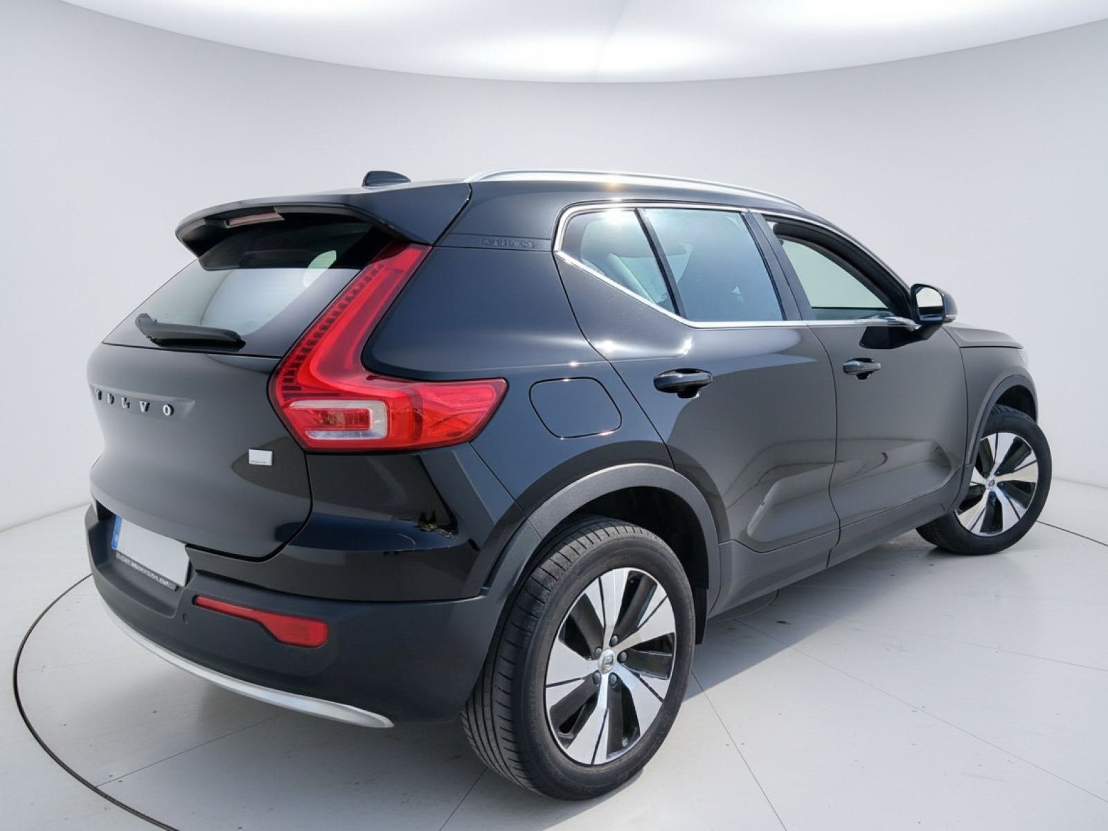 VOLVO XC40 1.5 T4 Recharge PHEV Essential Auto 2