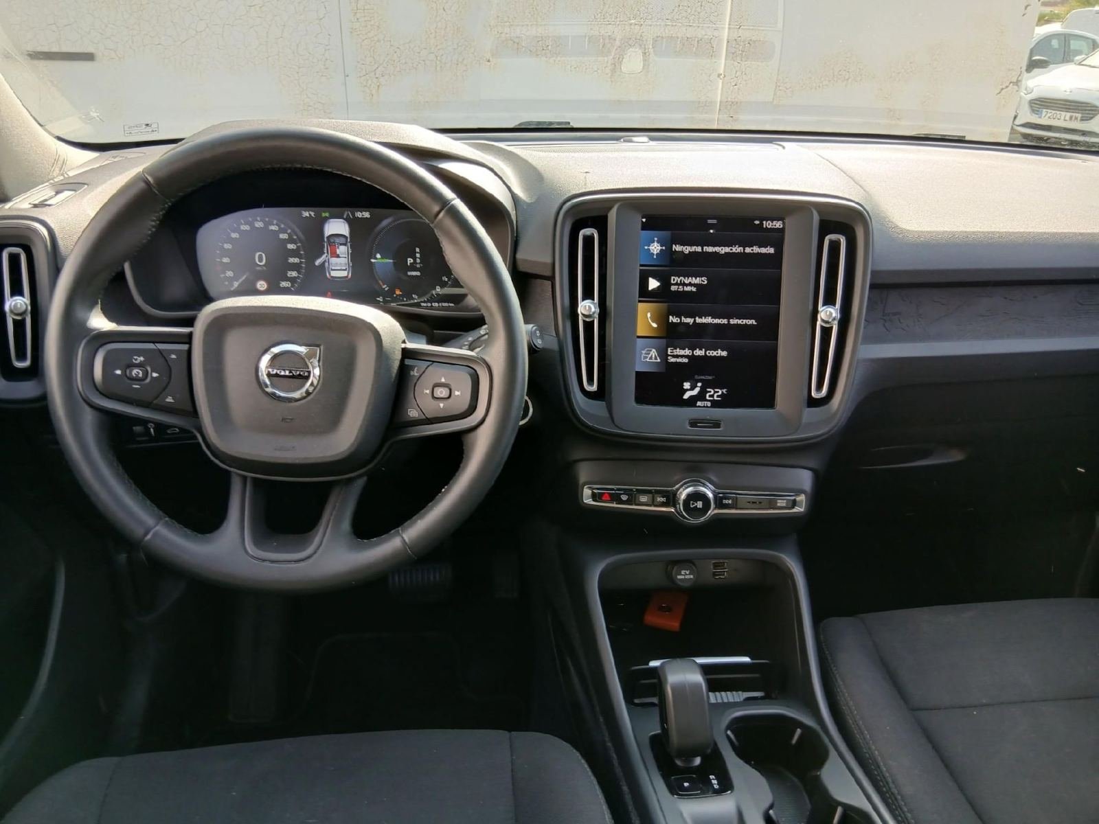 VOLVO XC40 1.5 T4 Recharge PHEV Essential Auto 4