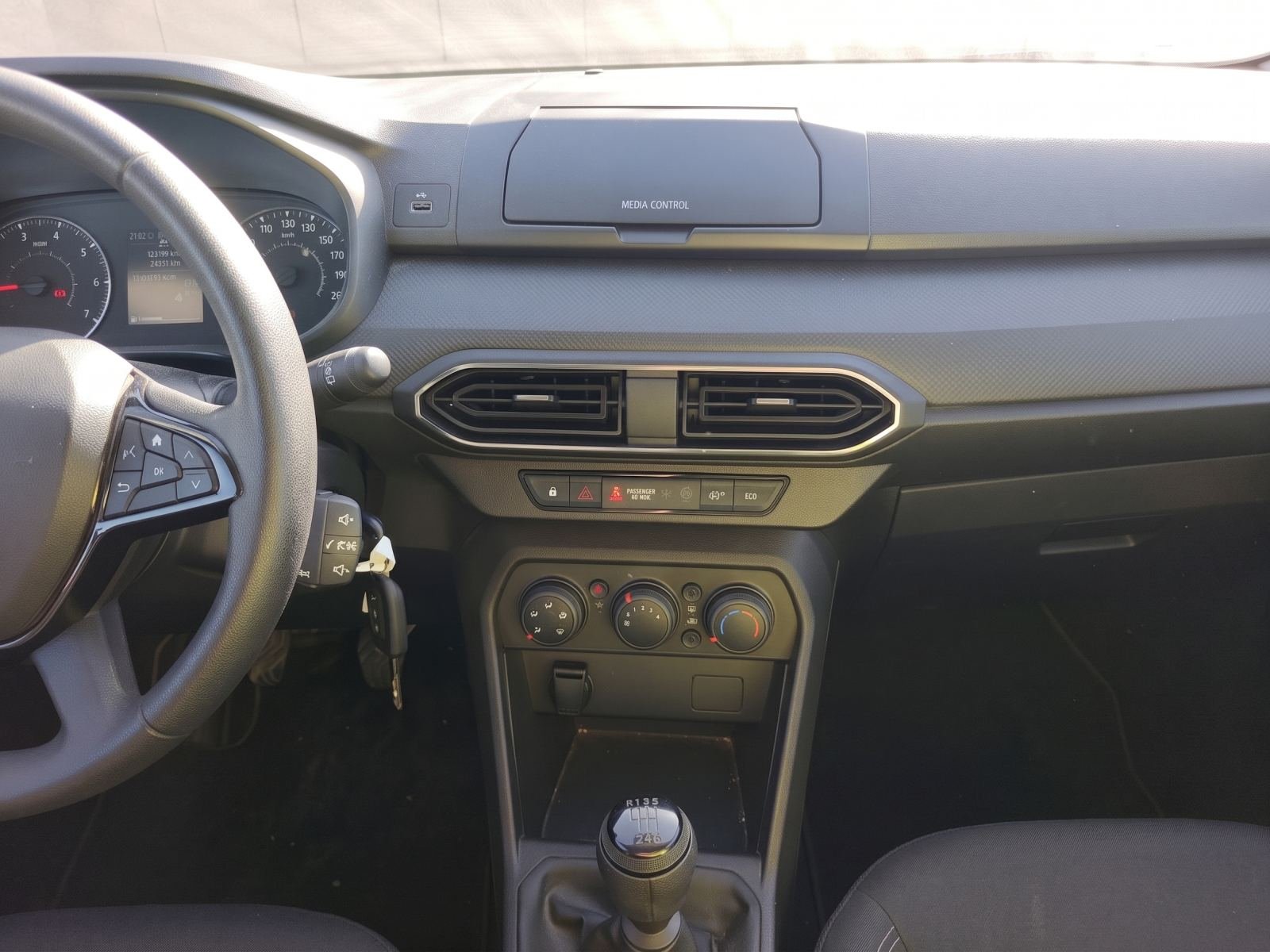 DACIA SANDERO Essential 74kW (100CV) ECO-G 7