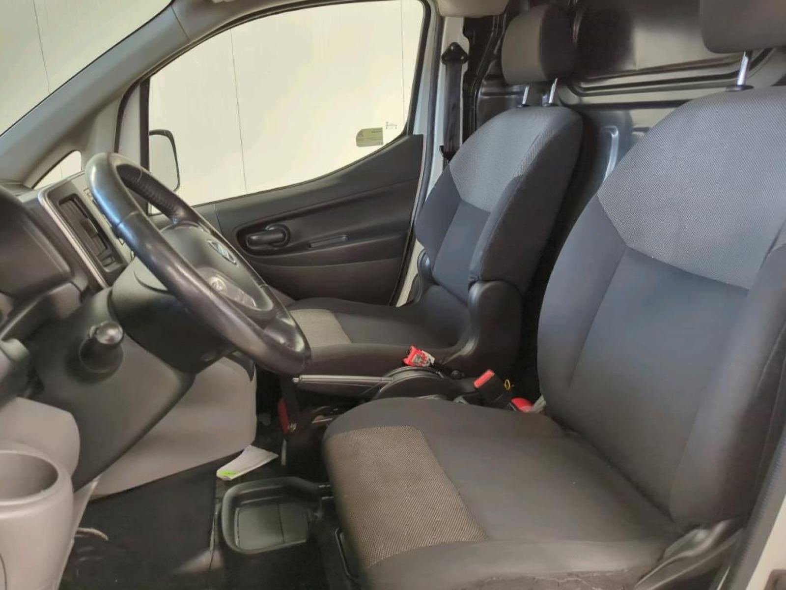 NISSAN NV200 Acenta Electric 4d 7