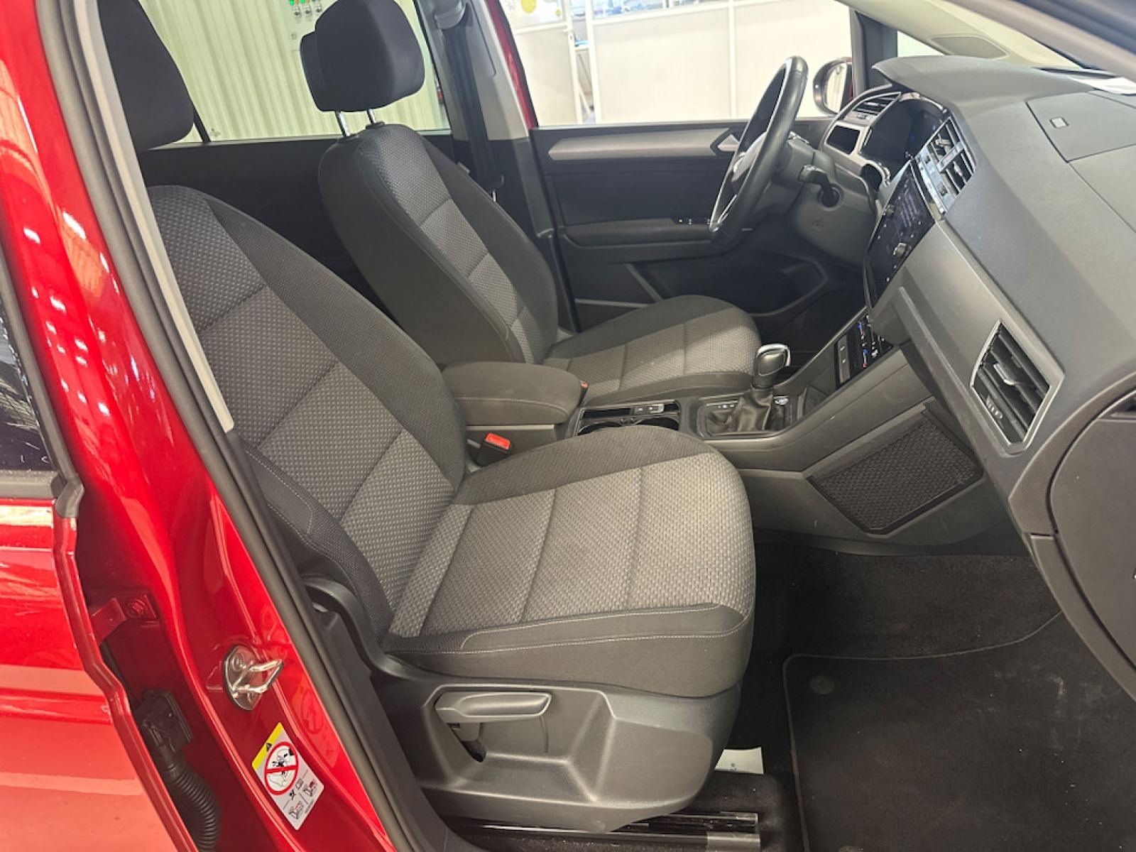 VOLKSWAGEN TOURAN 2.0 TDI Lounge Business DSG7 5 plazas 4